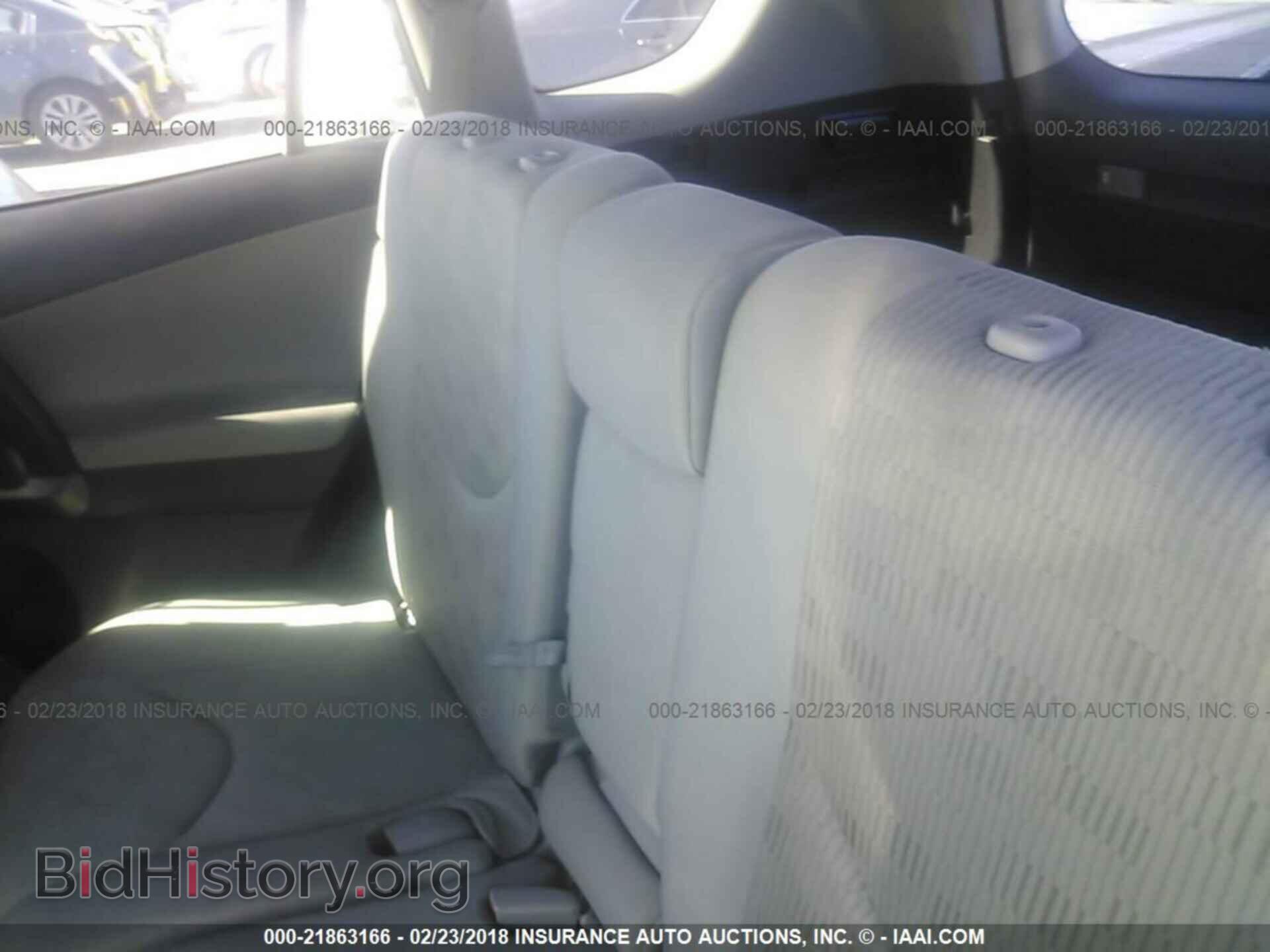 2011 Toyota Rav4 - VIN: 2T3BF4DV4BW152091 - Photo 8