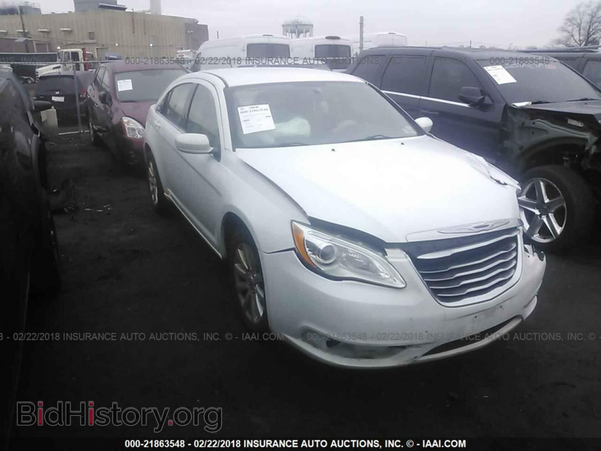 Photo 1C3CCBBB1DN515178 - Chrysler 200 2013