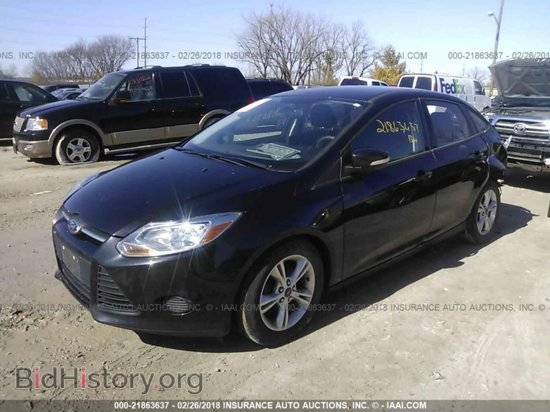 2014 Ford Focus - VIN: 1FADP3F28EL108496 - Photo 2
