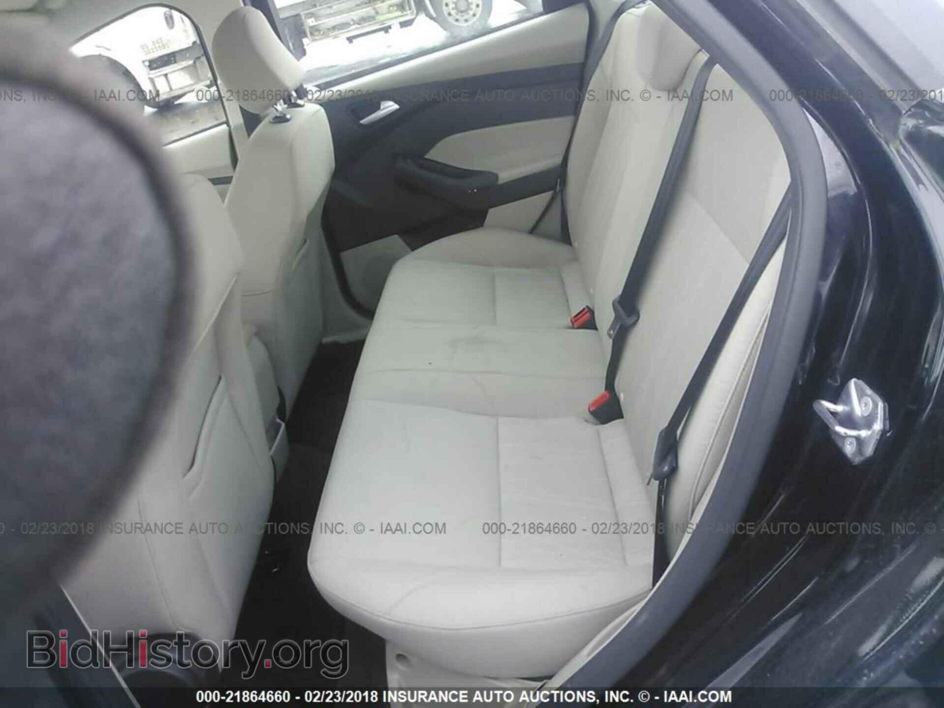 2017 Ford Focus - VIN: 1FADP3F2XHL247114 - Photo 8