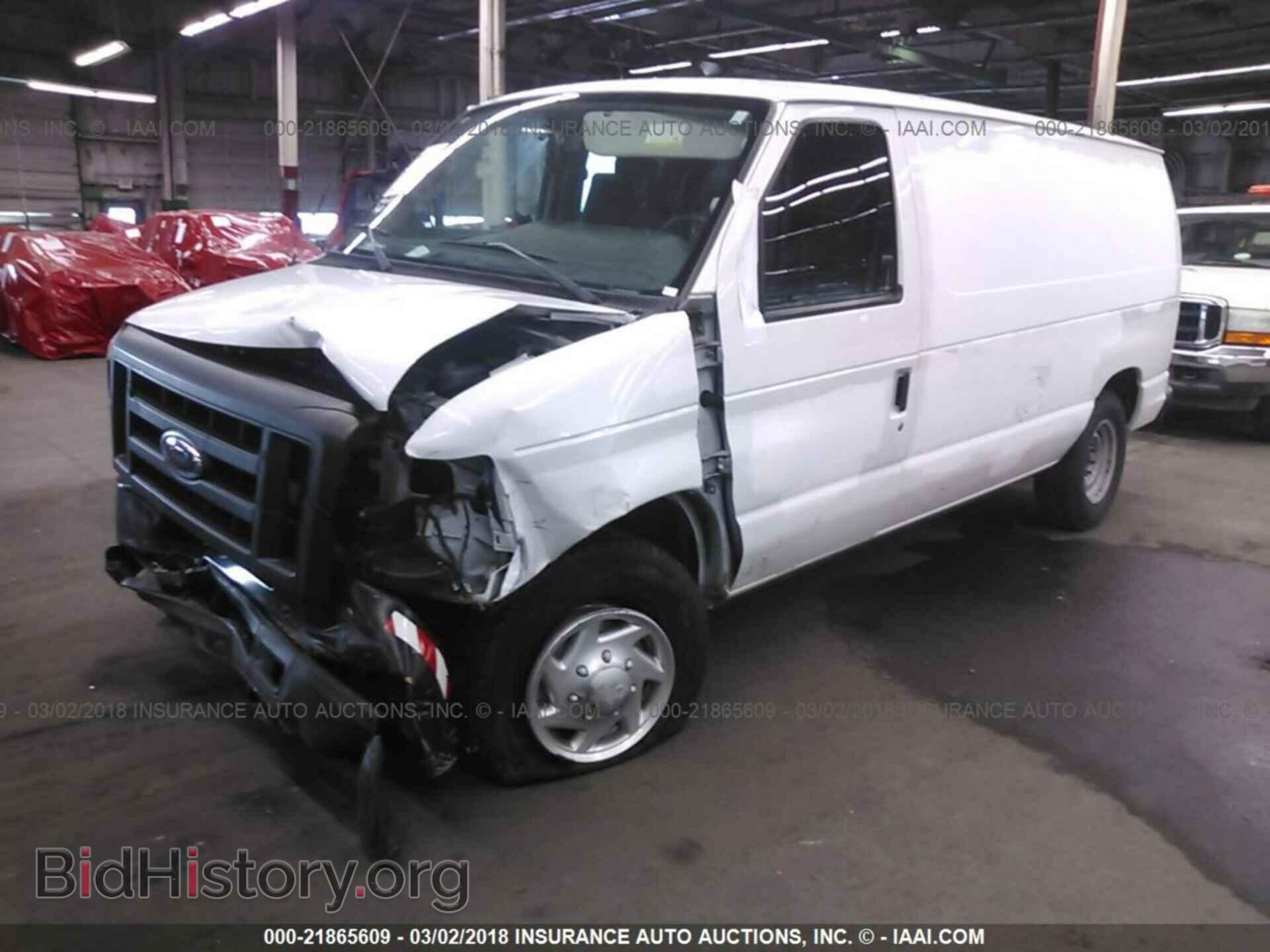 2011 Ford Econoline - VIN: 1FTNE2EL4BDA16302 - Фото 2