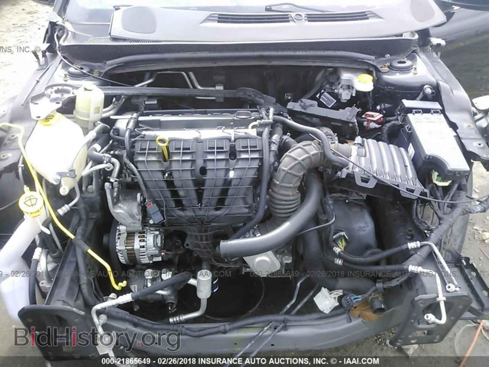 2013 Chrysler 200 - VIN: 1C3CCBBB8DN676725 - Фото 10