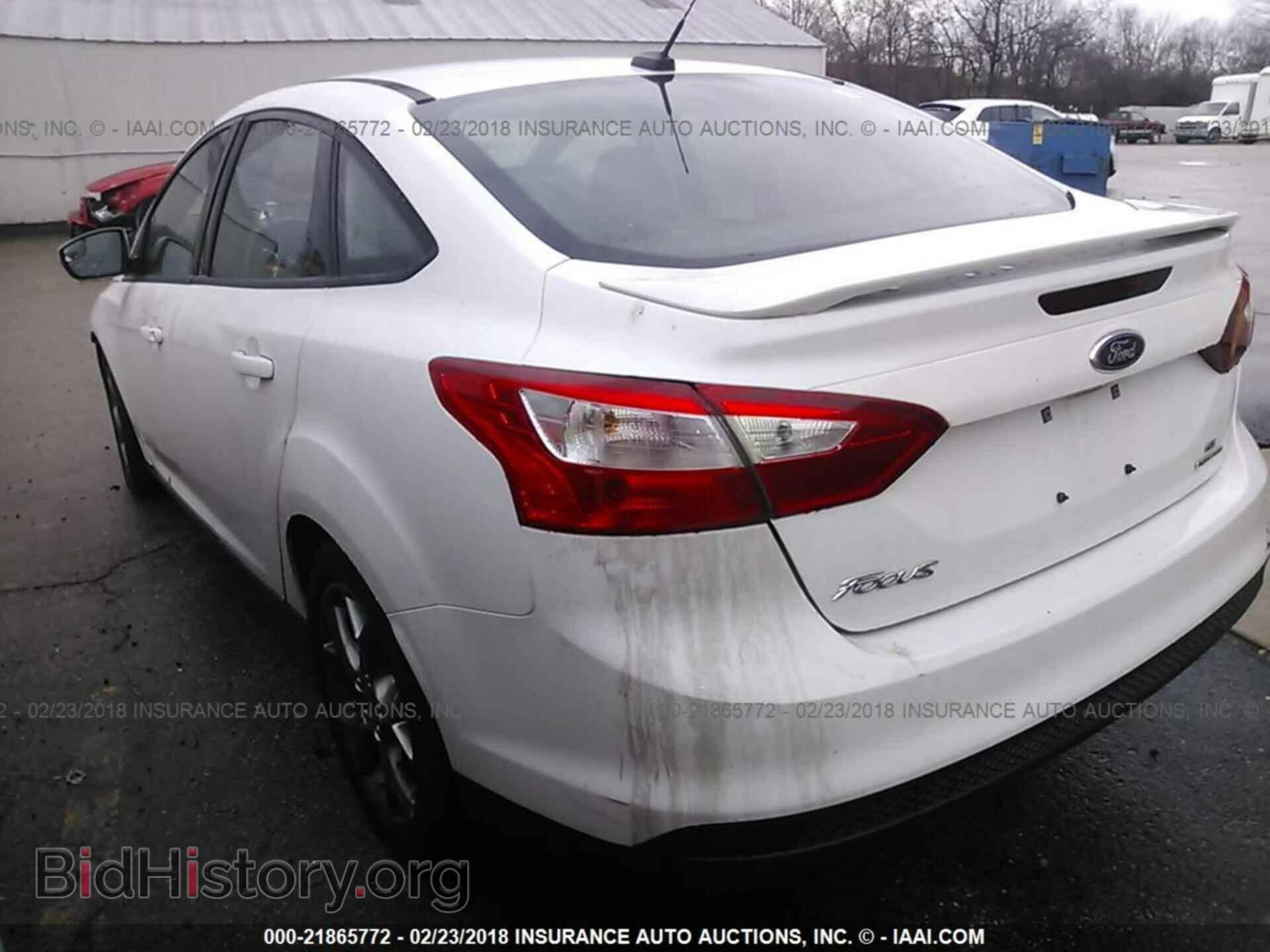2014 Ford Focus - VIN: 1FADP3F20EL231323 - Фото 3