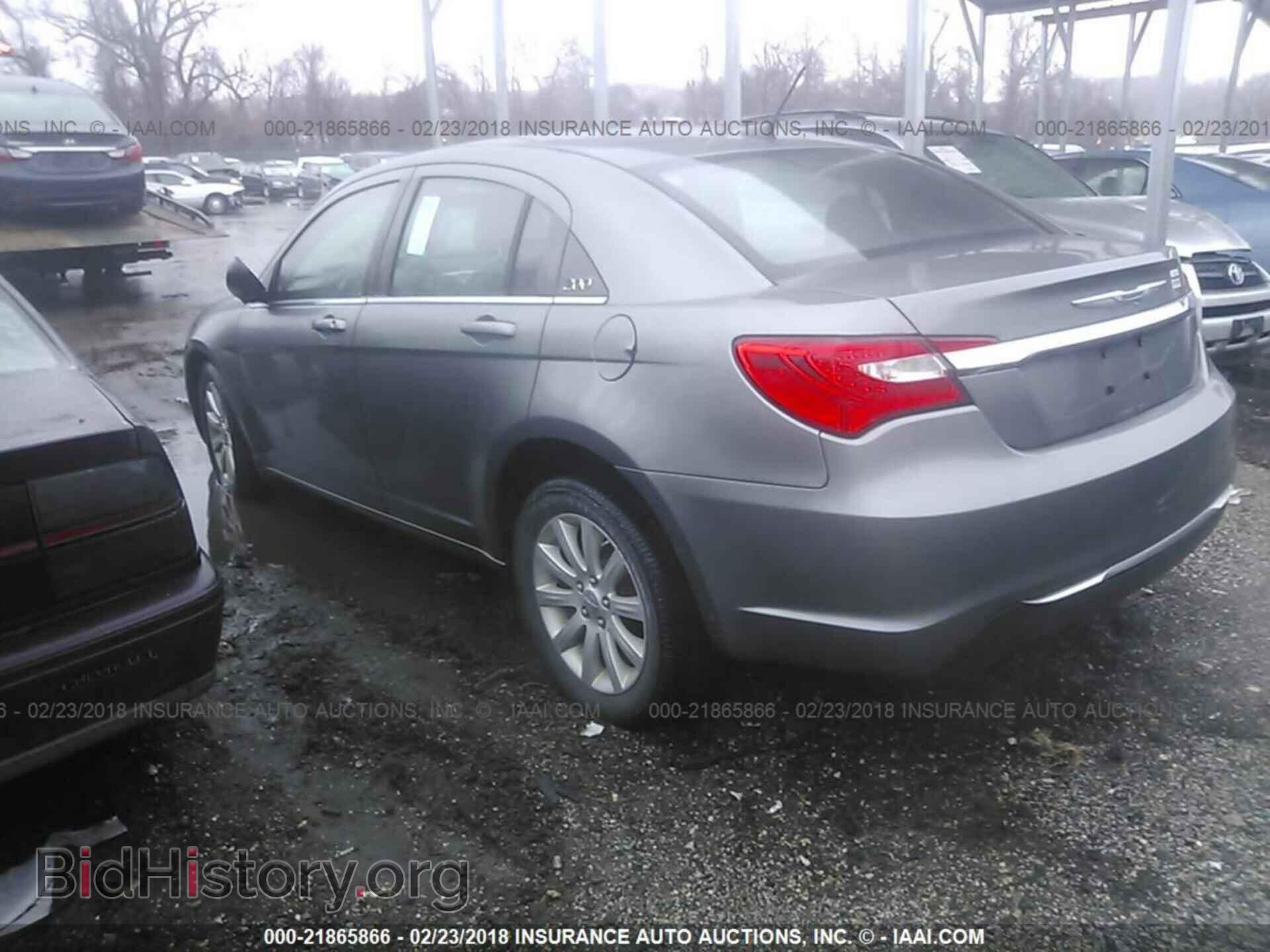 2012 Chrysler 200 - VIN: 1C3CCBBB1CN120898 - Фото 3