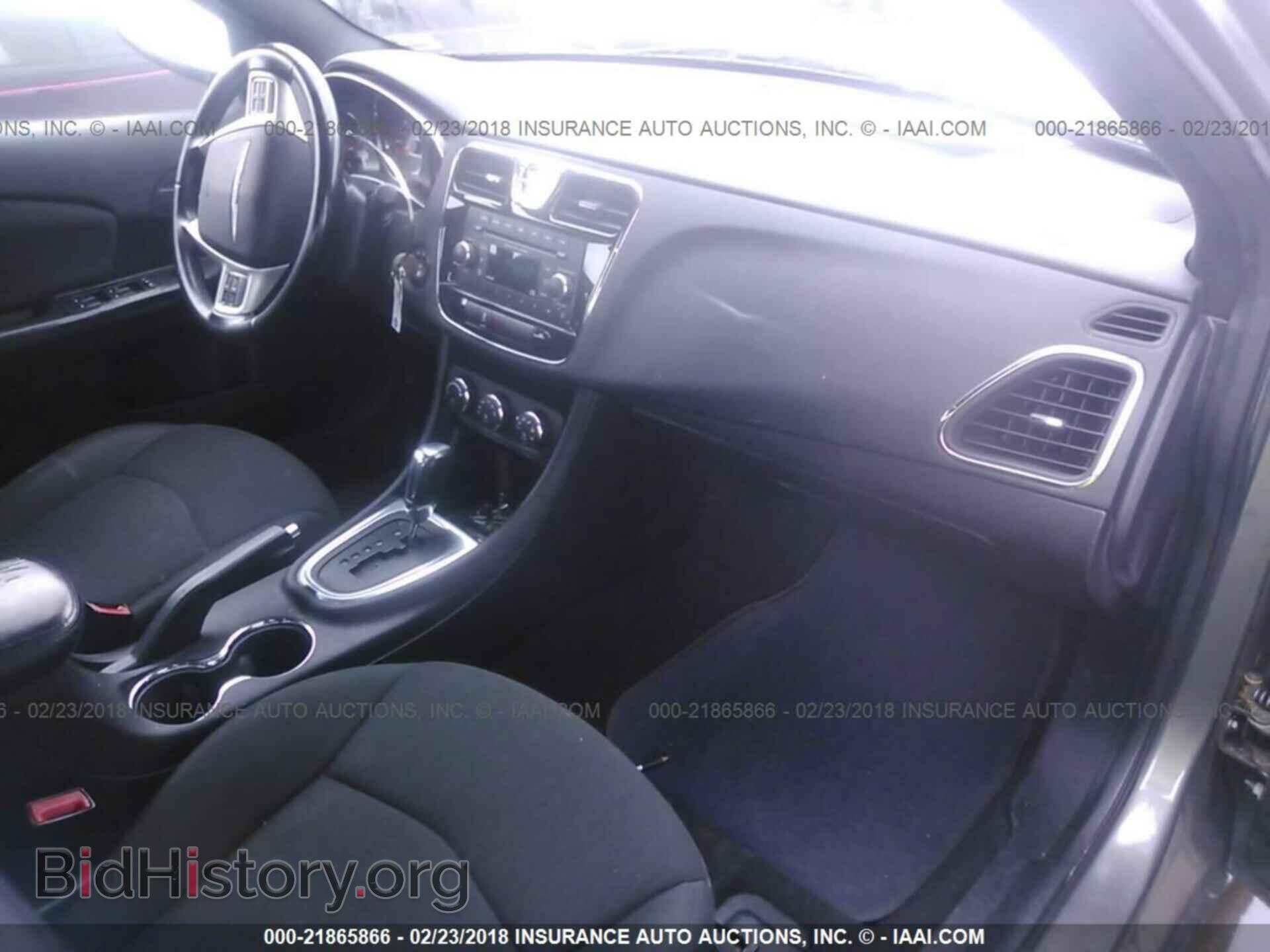 2012 Chrysler 200 - VIN: 1C3CCBBB1CN120898 - Фото 5