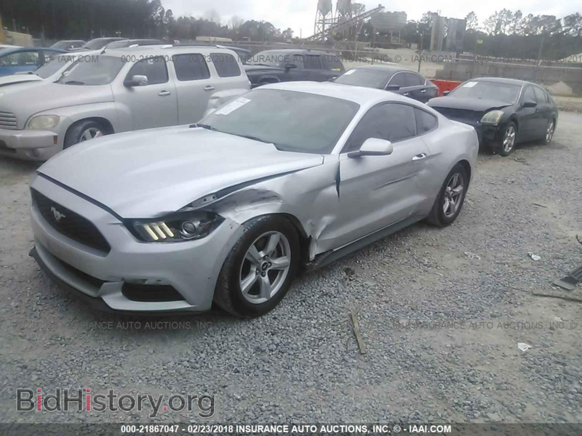 2015 Ford Mustang - VIN: 1FA6P8AM6F5384986 - Photo 6