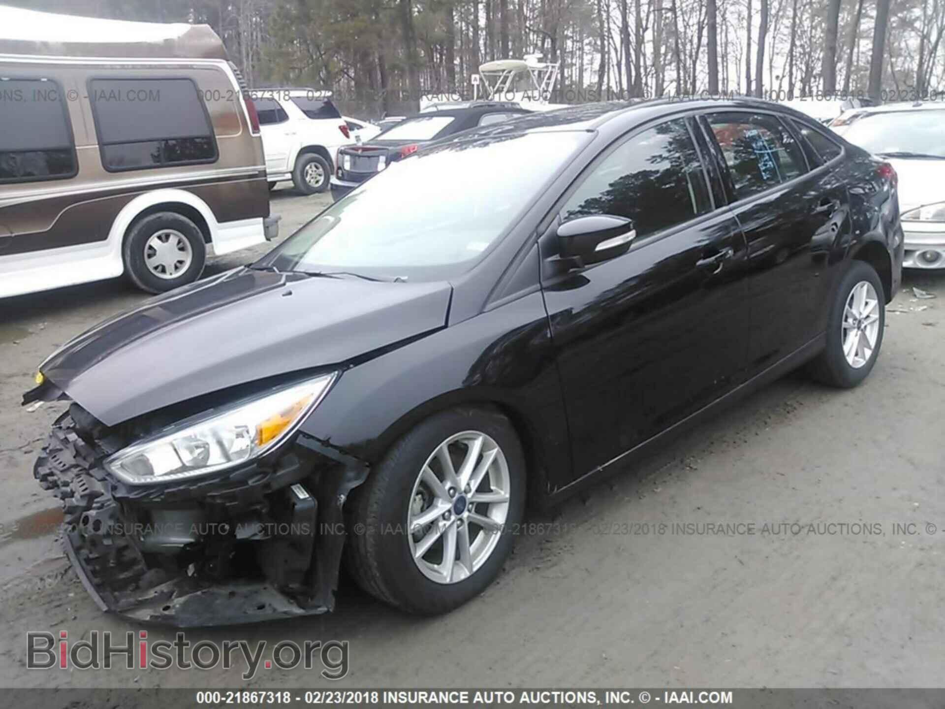 2016 Ford Focus - VIN: 1FADP3F24GL358644 - Photo 2