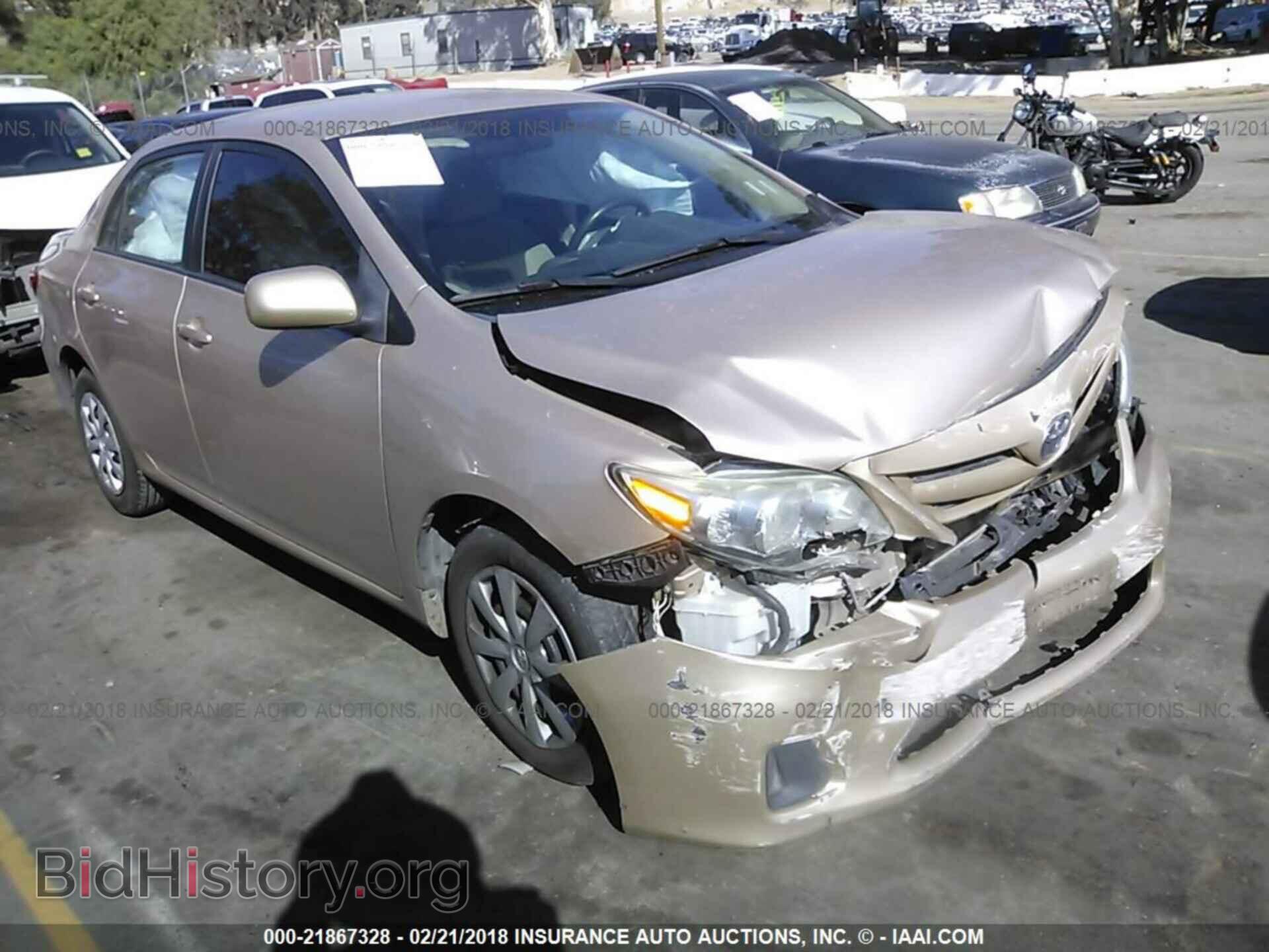 Photo 2T1BU4EEXBC619965 - Toyota Corolla 2011