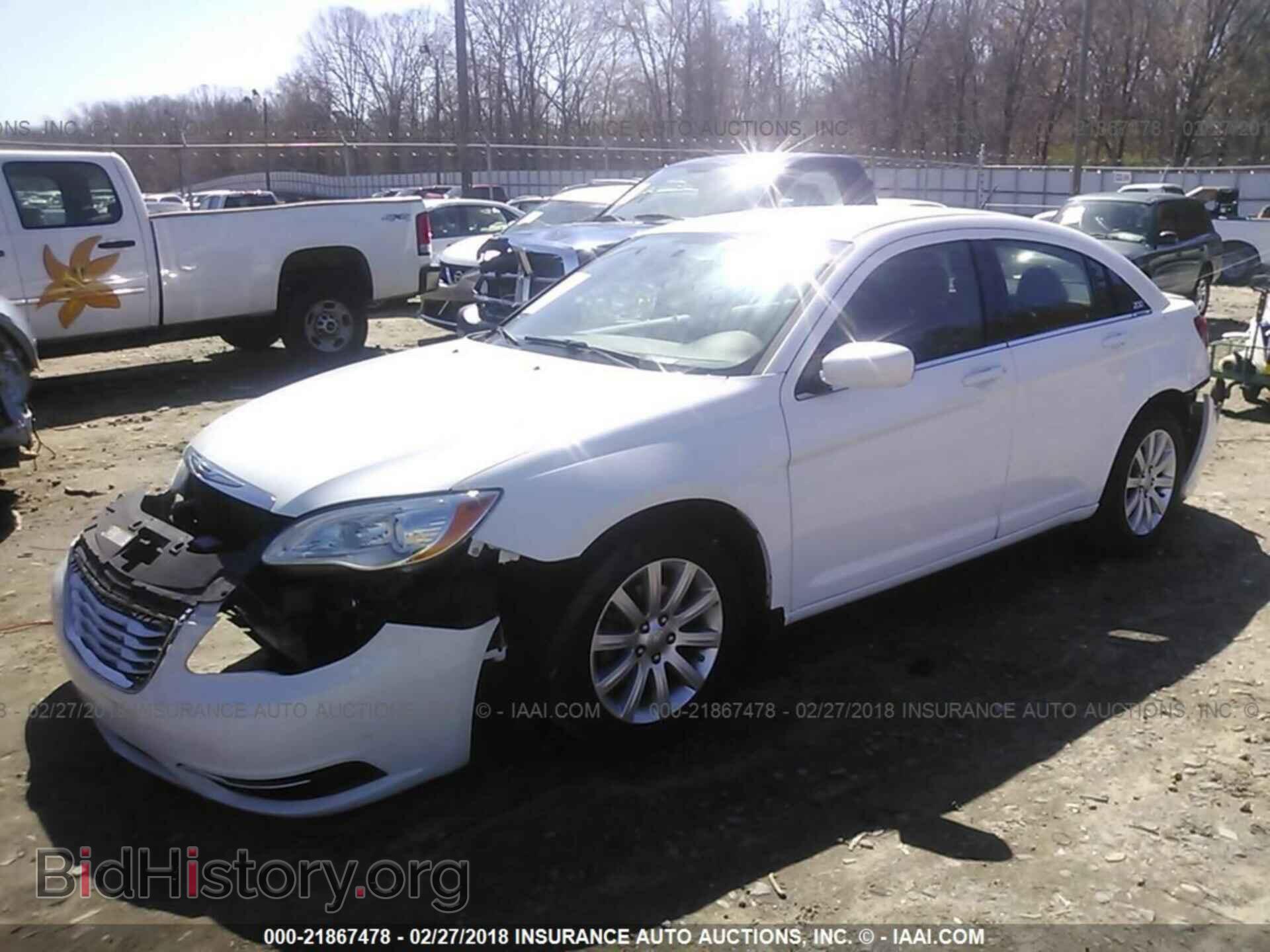 2013 Chrysler 200 - VIN: 1C3CCBBB1DN595131 - Photo 2