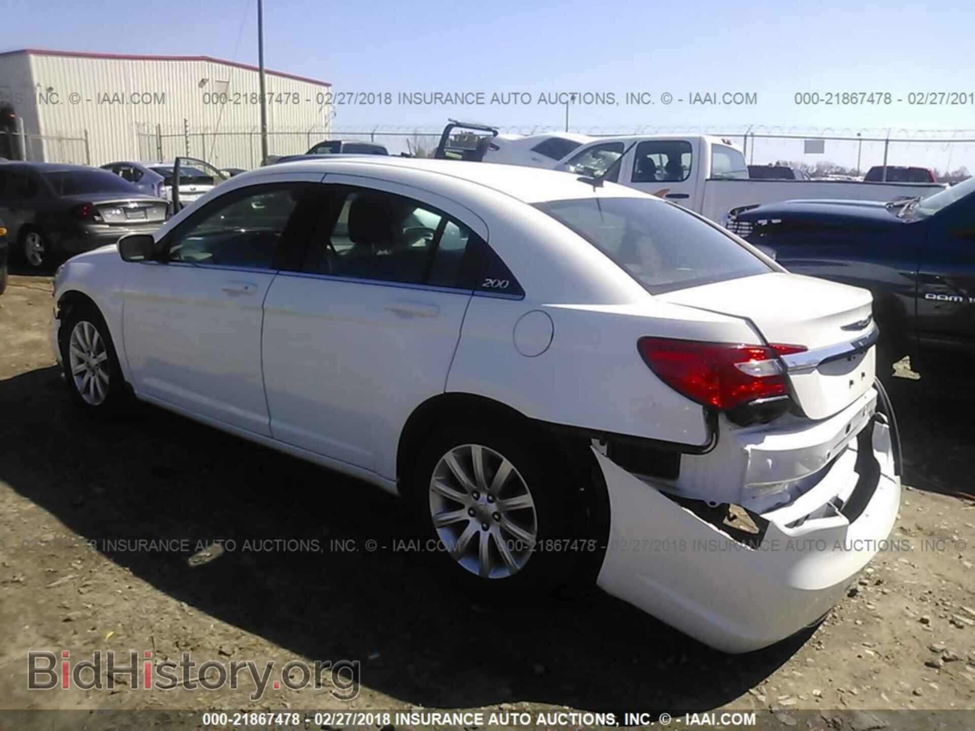 2013 Chrysler 200 - VIN: 1C3CCBBB1DN595131 - Photo 3