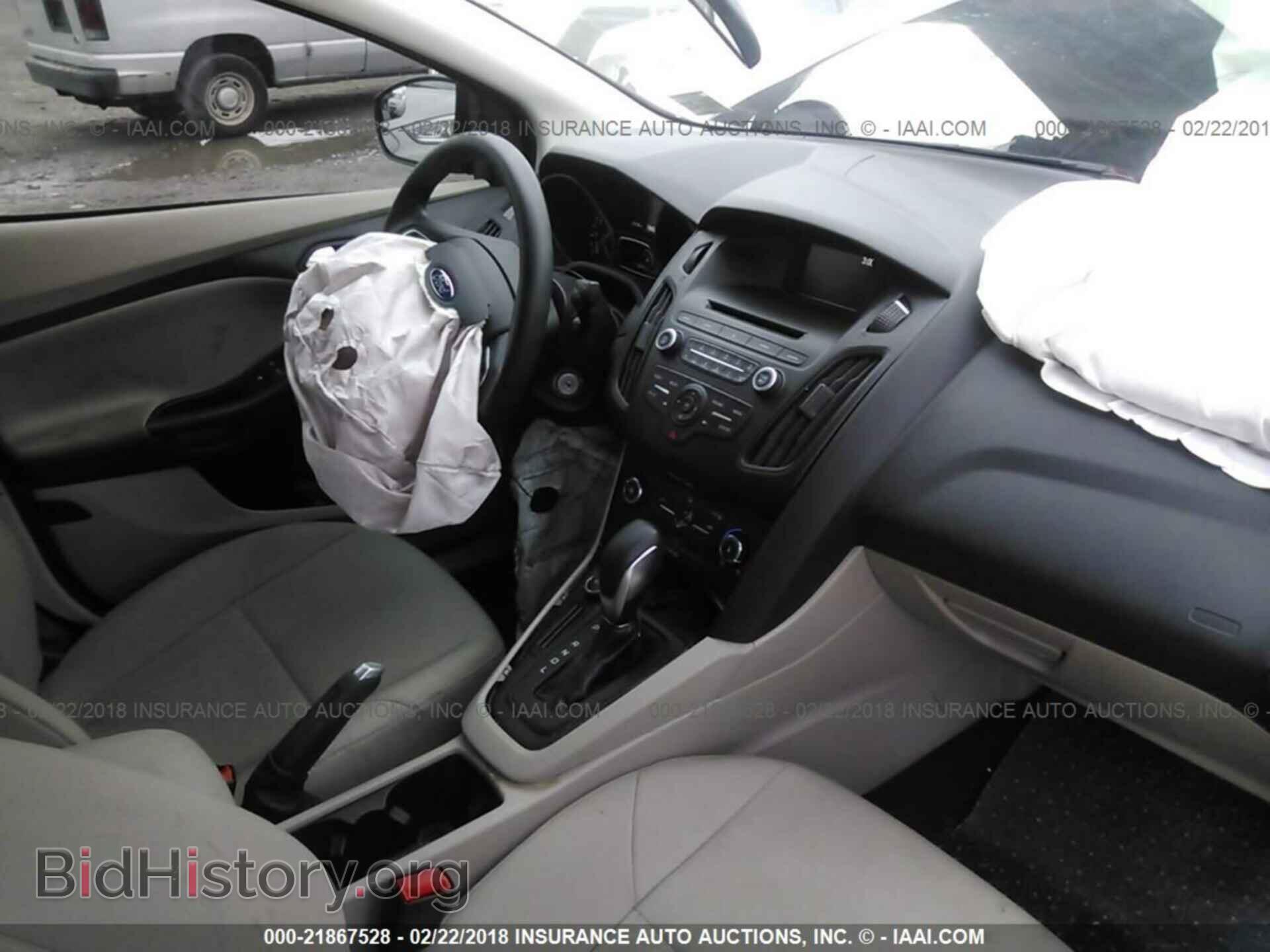 2017 Ford Focus - VIN: 1FADP3F22HL204550 - Фото 5