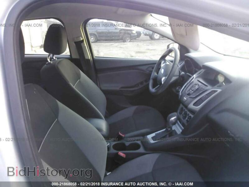 2012 Ford FOCUS (VIN 1FAHP3F21CL371069) — photo 5 of 10