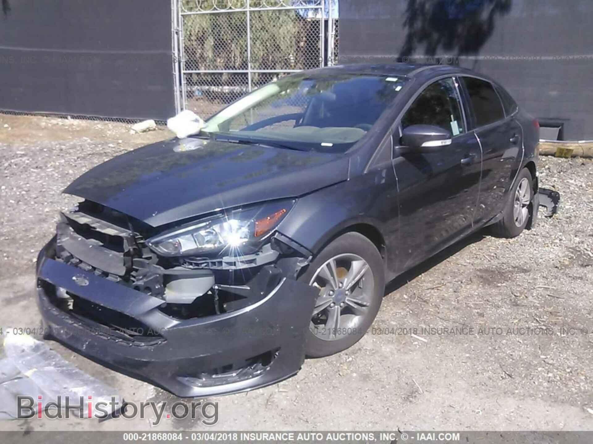 2017 Ford Focus - VIN: 1FADP3FE5HL292813 - Photo 2