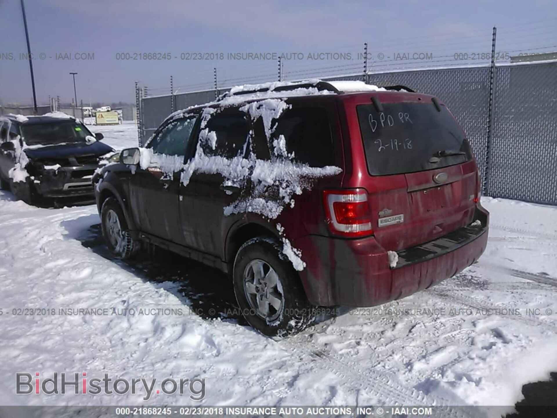 2012 Ford Escape - VIN: 1FMCU0DG0CKA77738 - Фото 3
