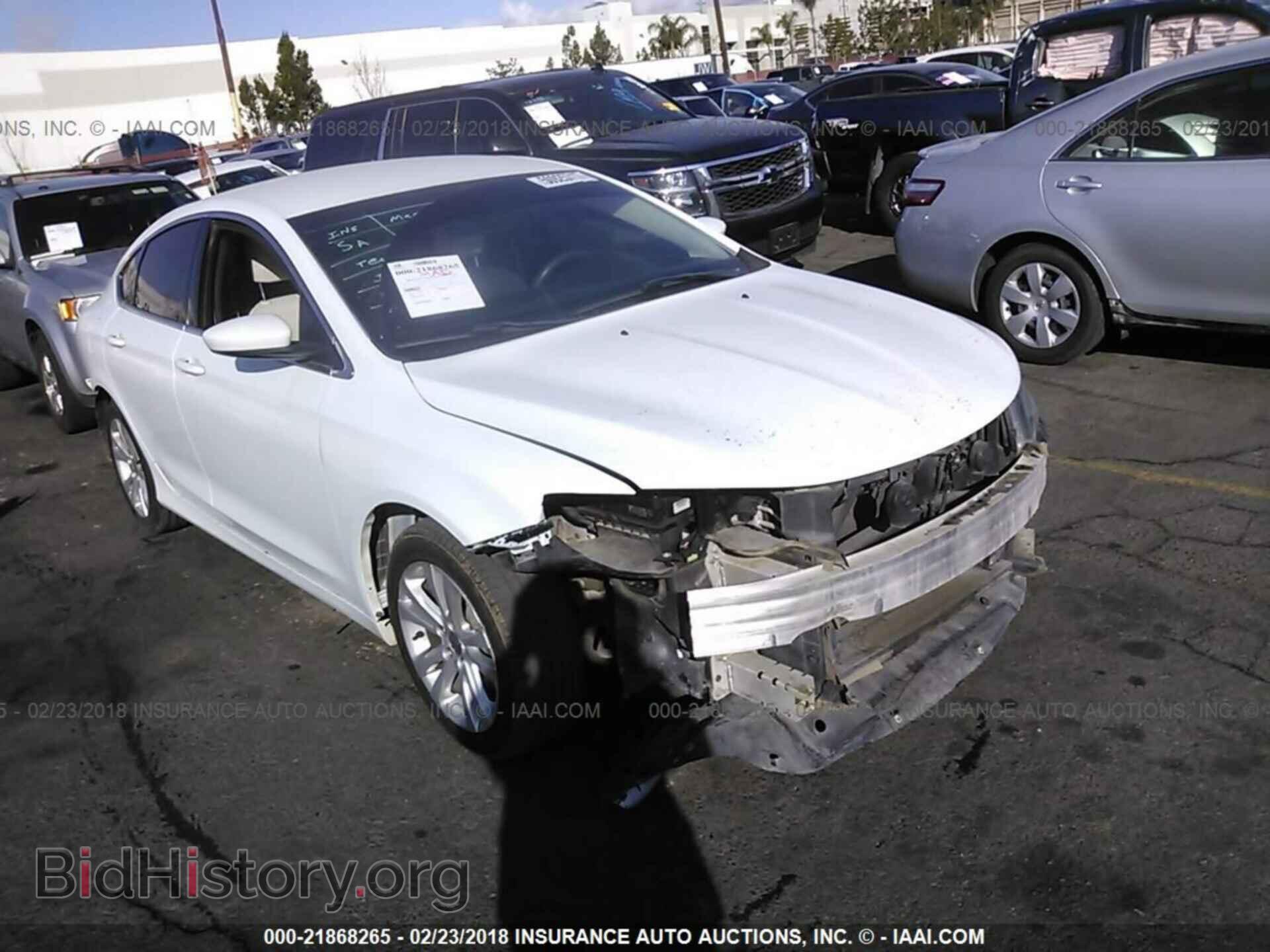 Photo 1C3CCCABXFN557374 - Chrysler 200 2015
