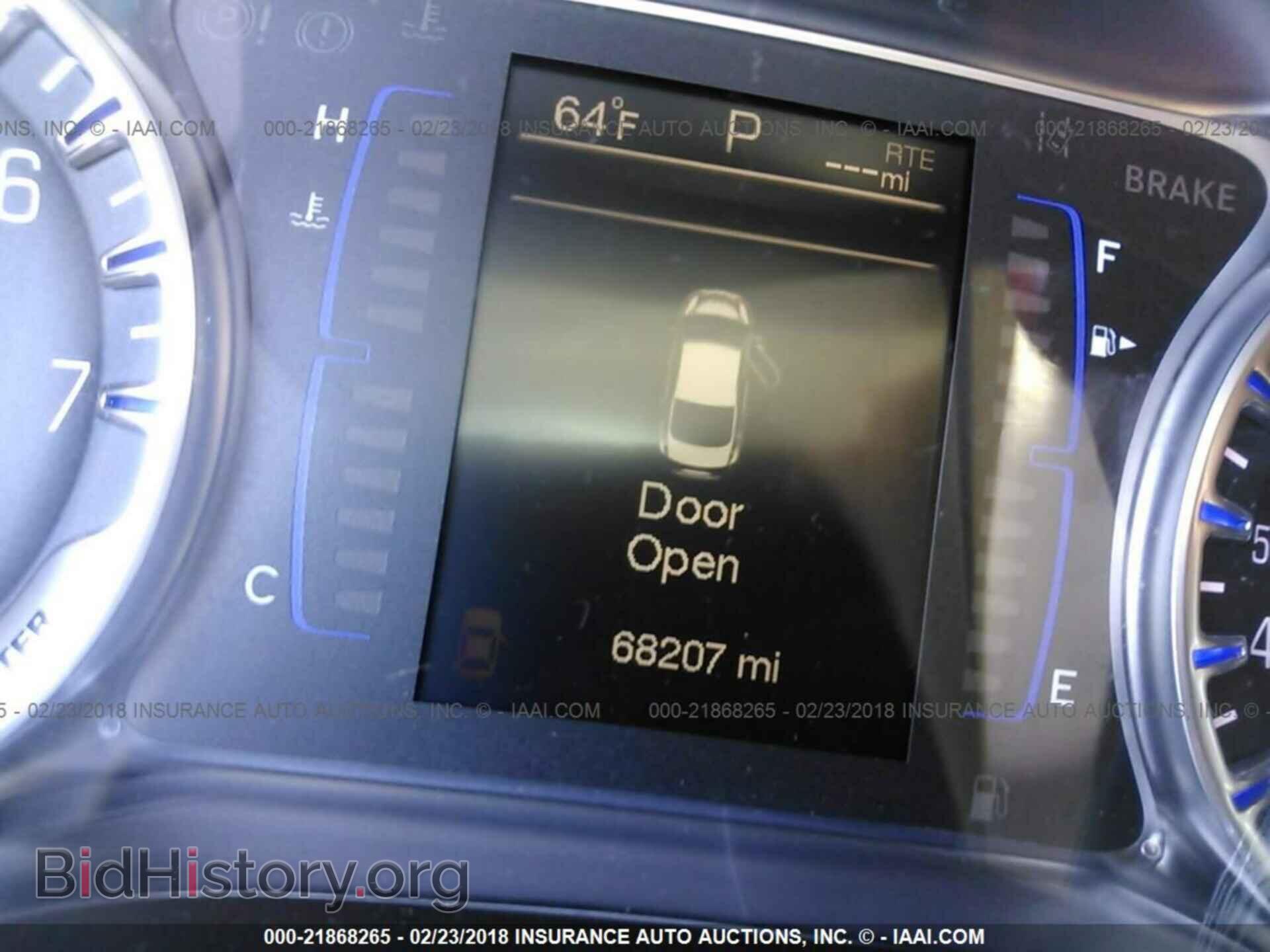 2015 Chrysler 200 - VIN: 1C3CCCABXFN557374 - Photo 7