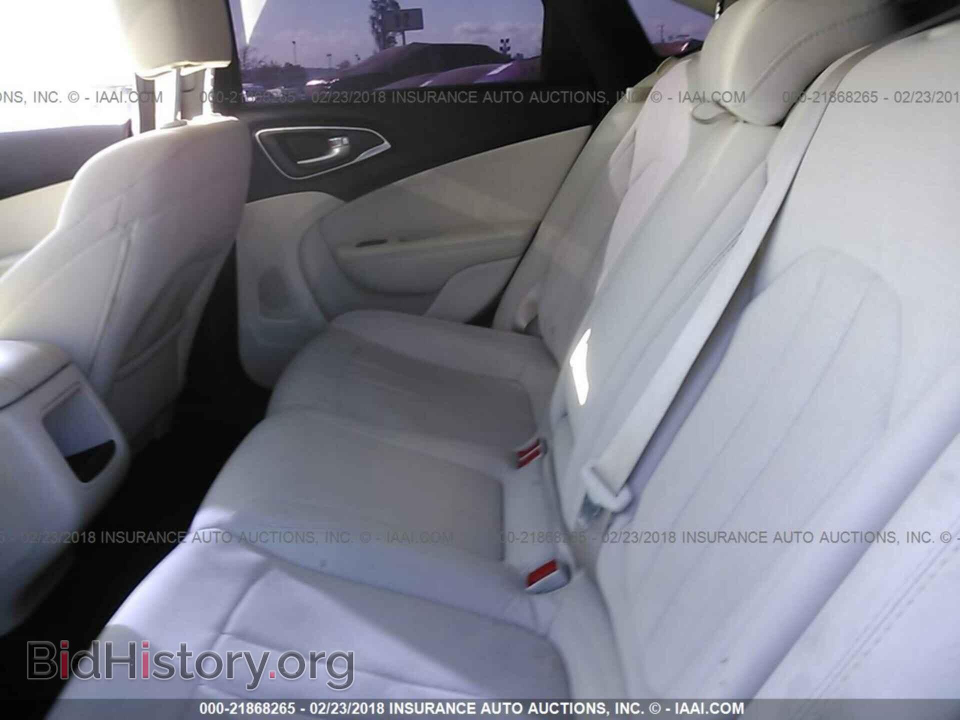 2015 Chrysler 200 - VIN: 1C3CCCABXFN557374 - Photo 8