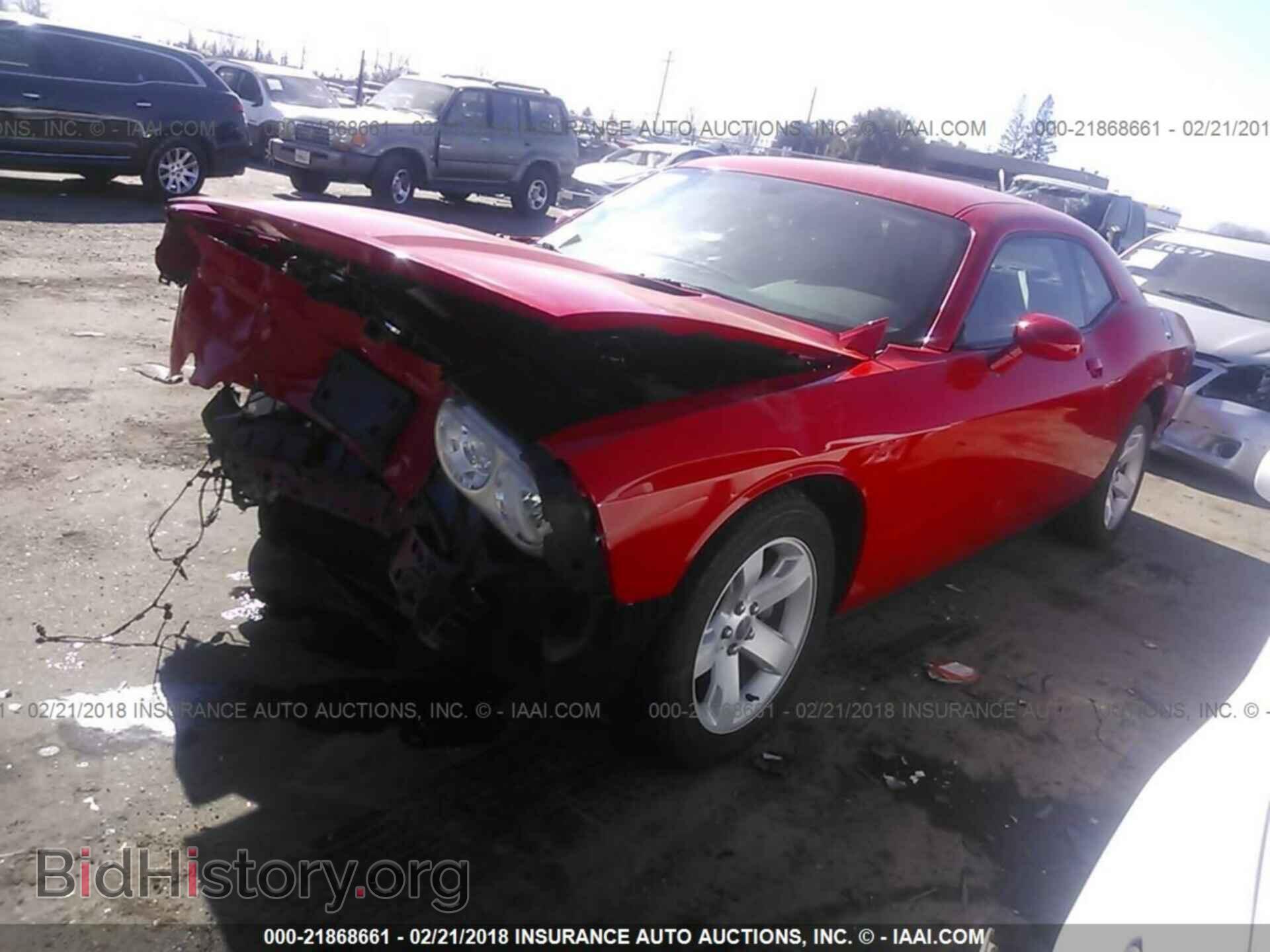 2014 Dodge Challenger - VIN: 2C3CDYAG4EH313118 - Photo 2