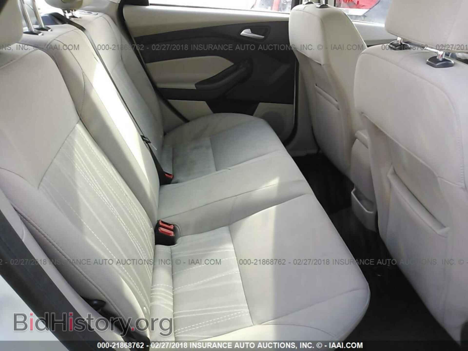 2016 Ford Focus - VIN: 1FADP3F21GL235657 - Photo 8