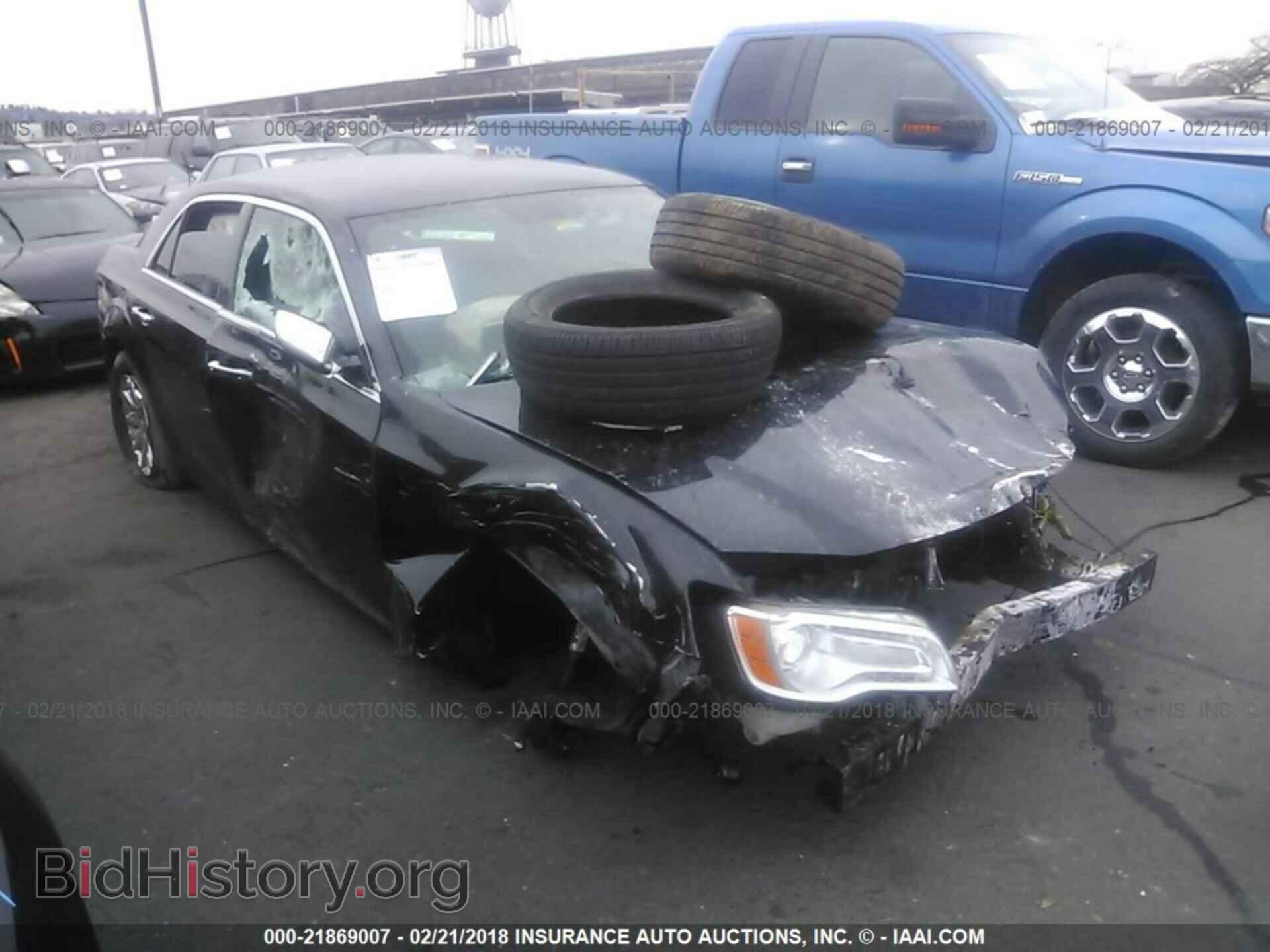 Фотография 2C3CCAET2DH538038 - Chrysler 300c 2013