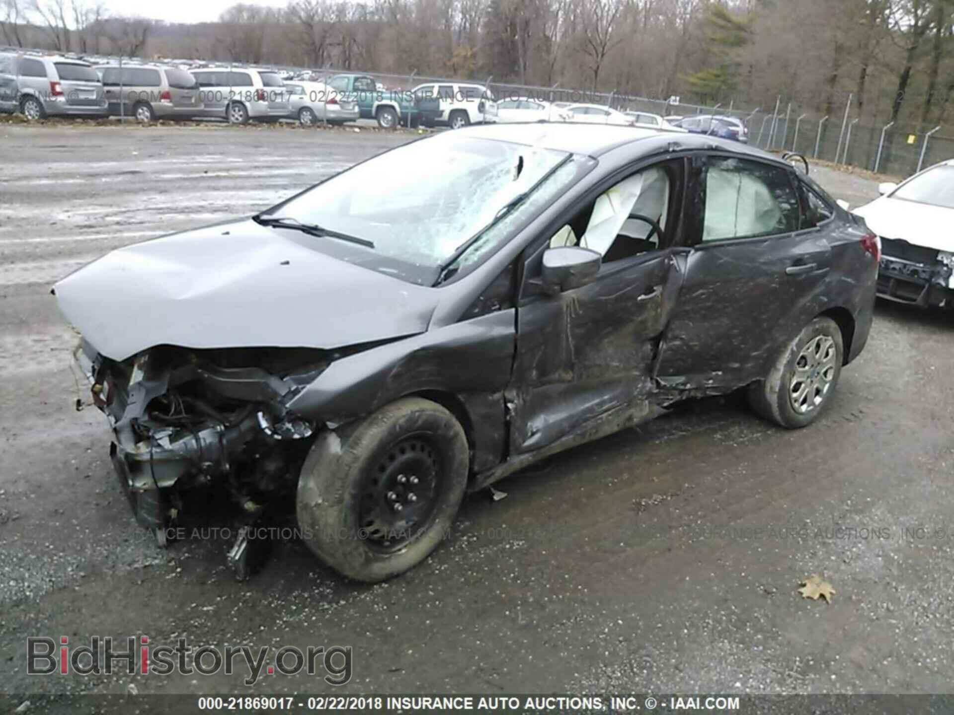 2012 Ford Focus - VIN: 1FAHP3F24CL233543 - Photo 2