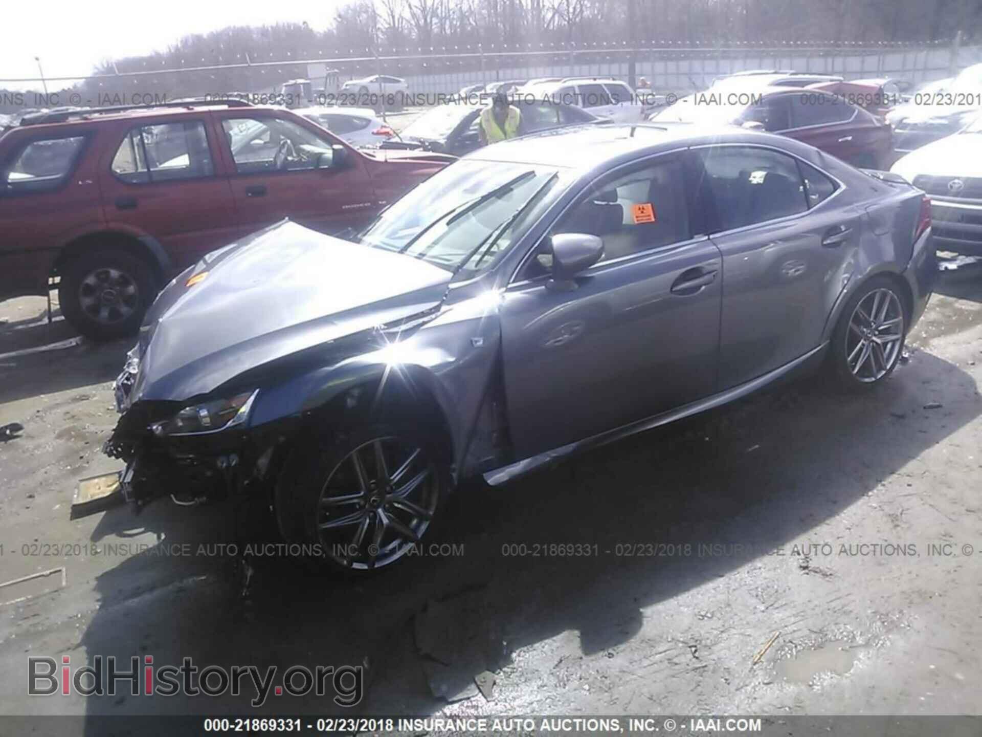 2017 Lexus Is - VIN: JTHBA1D2XH5047105 - Фото 2