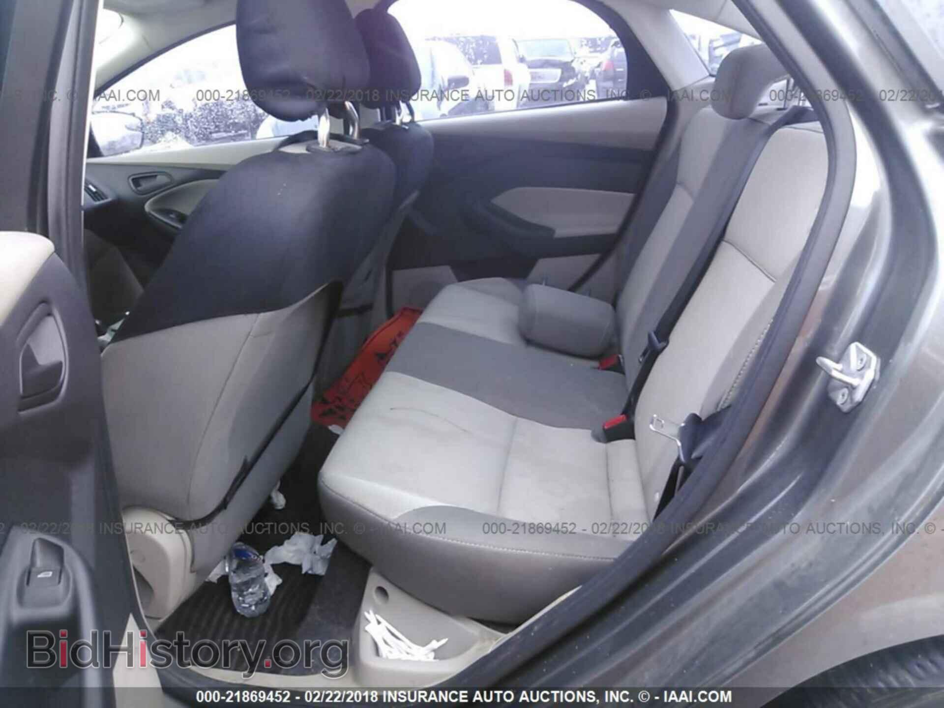 2012 Ford Focus - VIN: 1FAHP3F28CL211271 - Photo 8