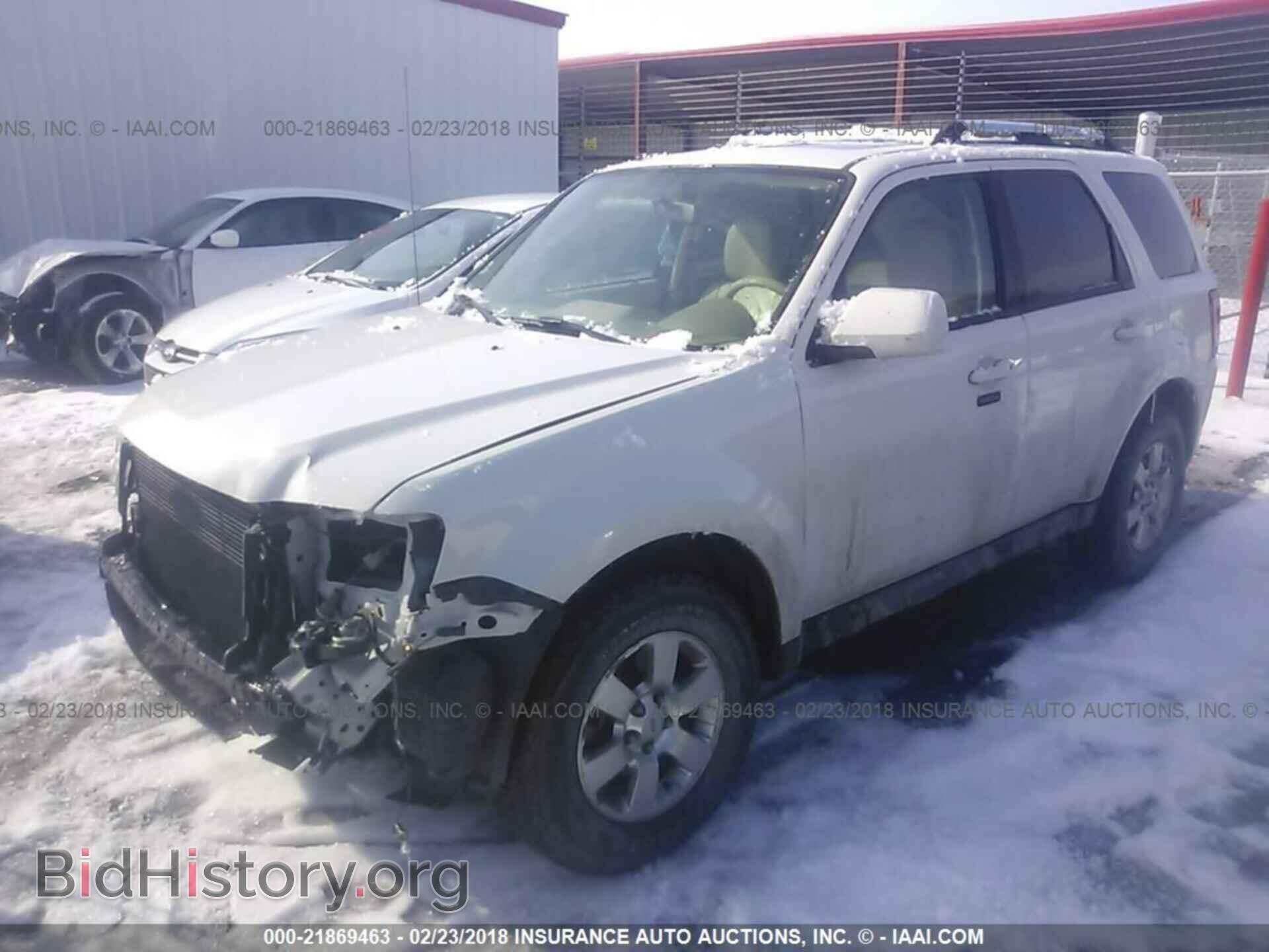 2011 Ford Escape - VIN: 1FMCU9E76BKB30167 - Photo 2