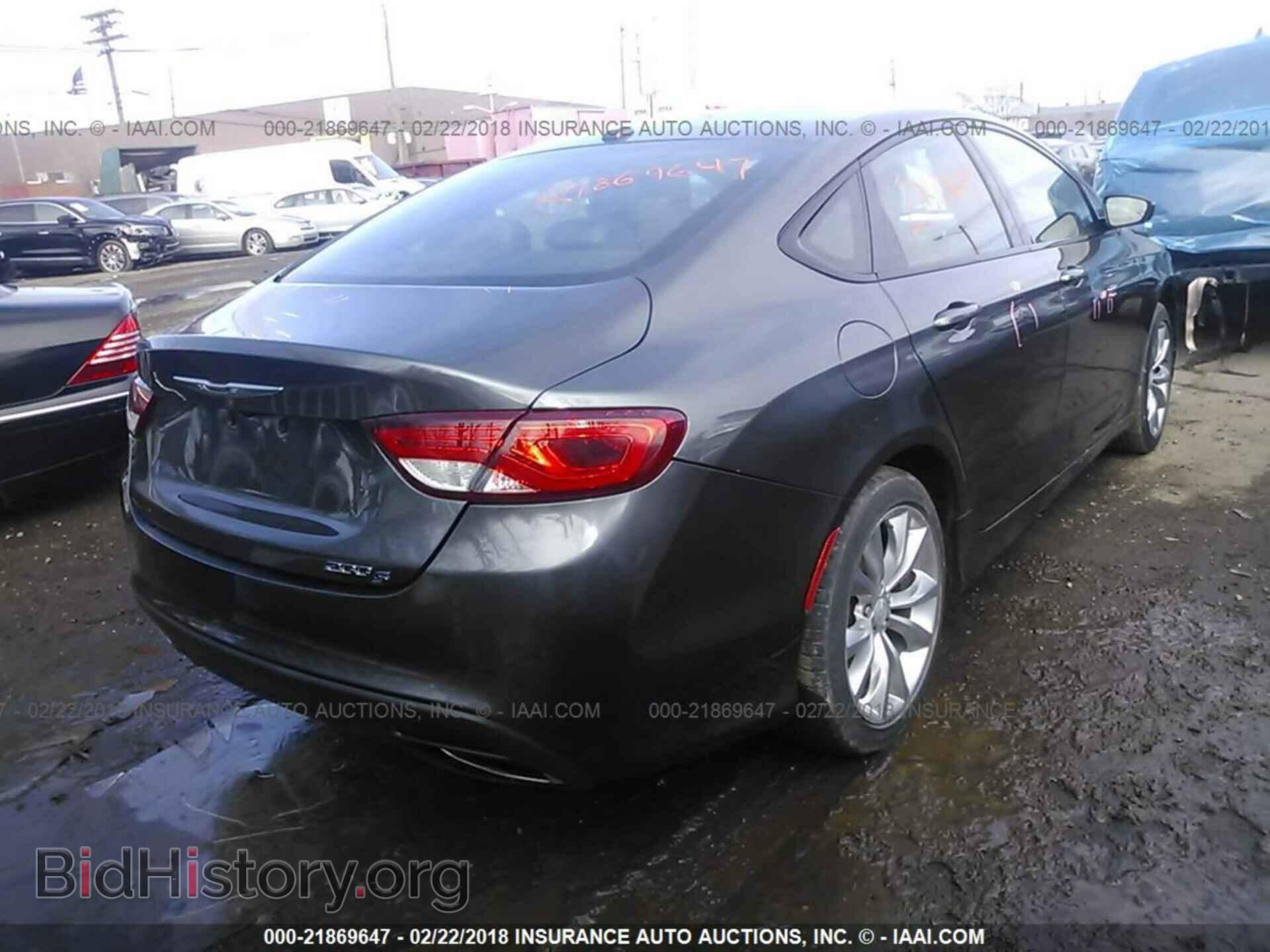 2015 Chrysler 200 - VIN: 1C3CCCBB8FN647962 - Photo 4