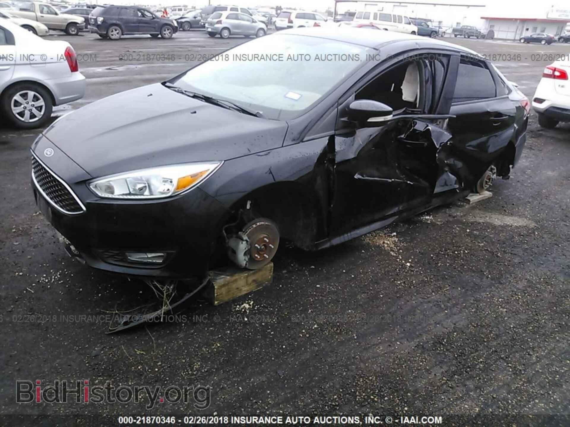 2016 Ford Focus - VIN: 1FADP3F22GL233853 - Фото 2