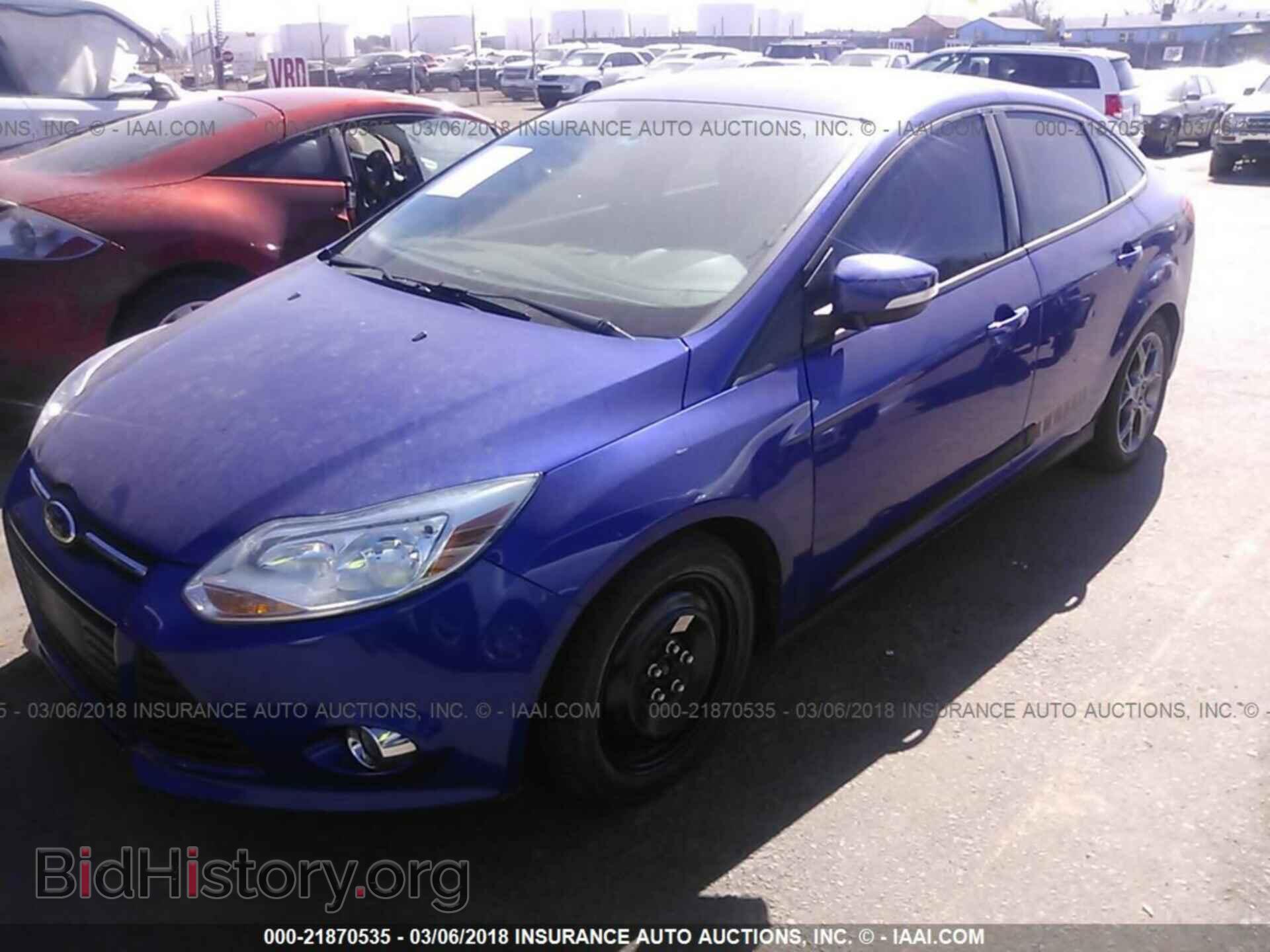 2014 Ford Focus - VIN: 1FADP3F20EL325072 - Фото 2