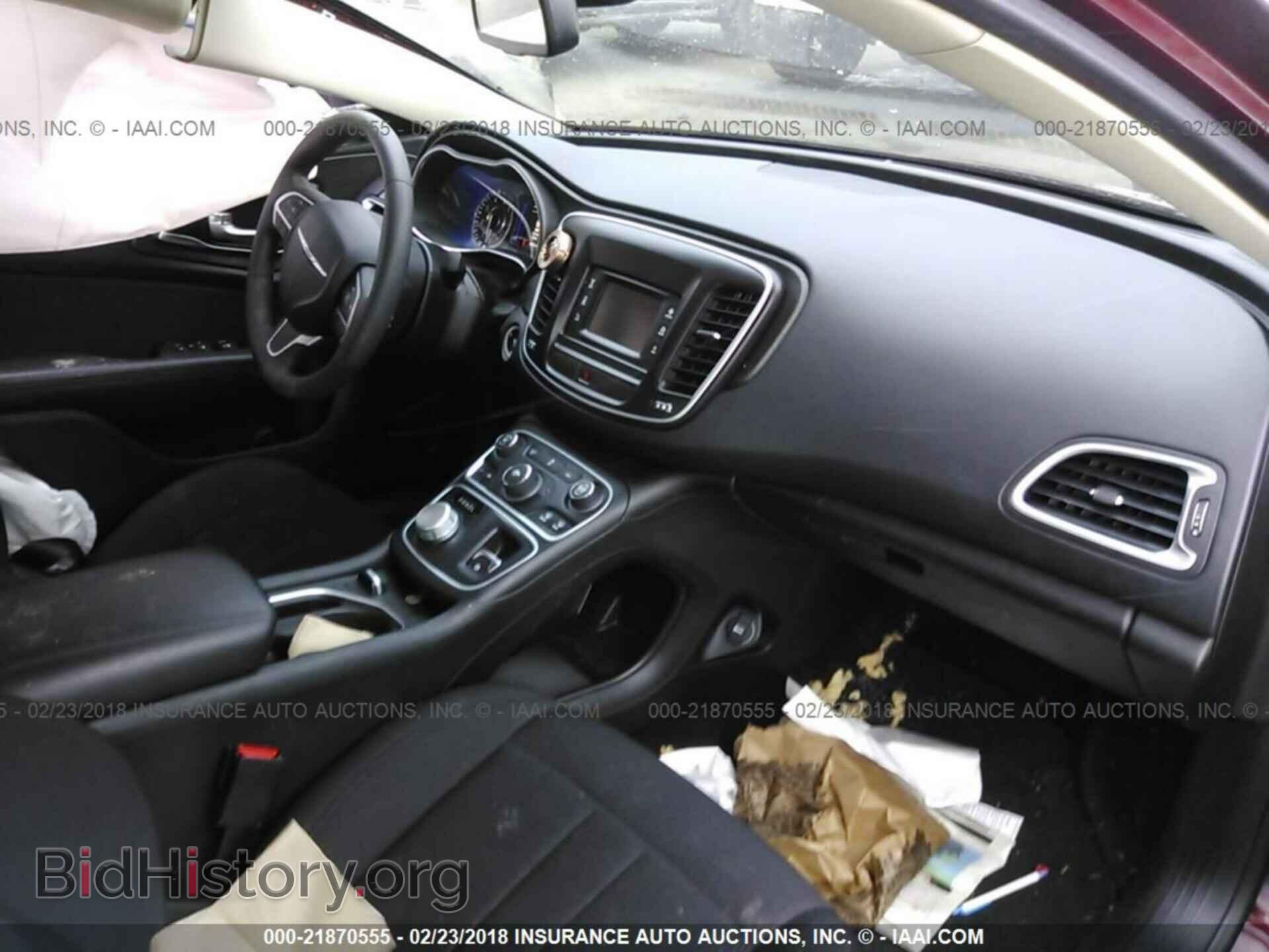 2015 Chrysler 200 - VIN: 1C3CCCAB3FN740843 - Photo 5