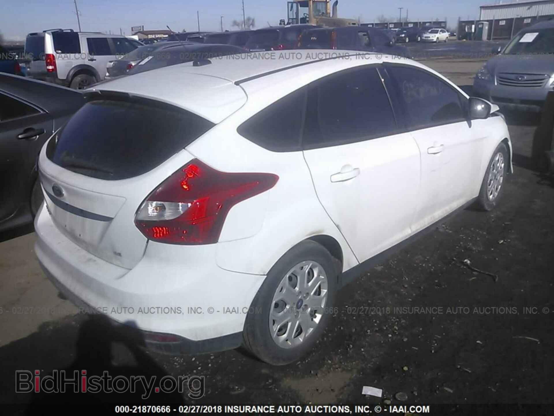 2012 Ford Focus - VIN: 1FAHP3K21CL344122 - Photo 4