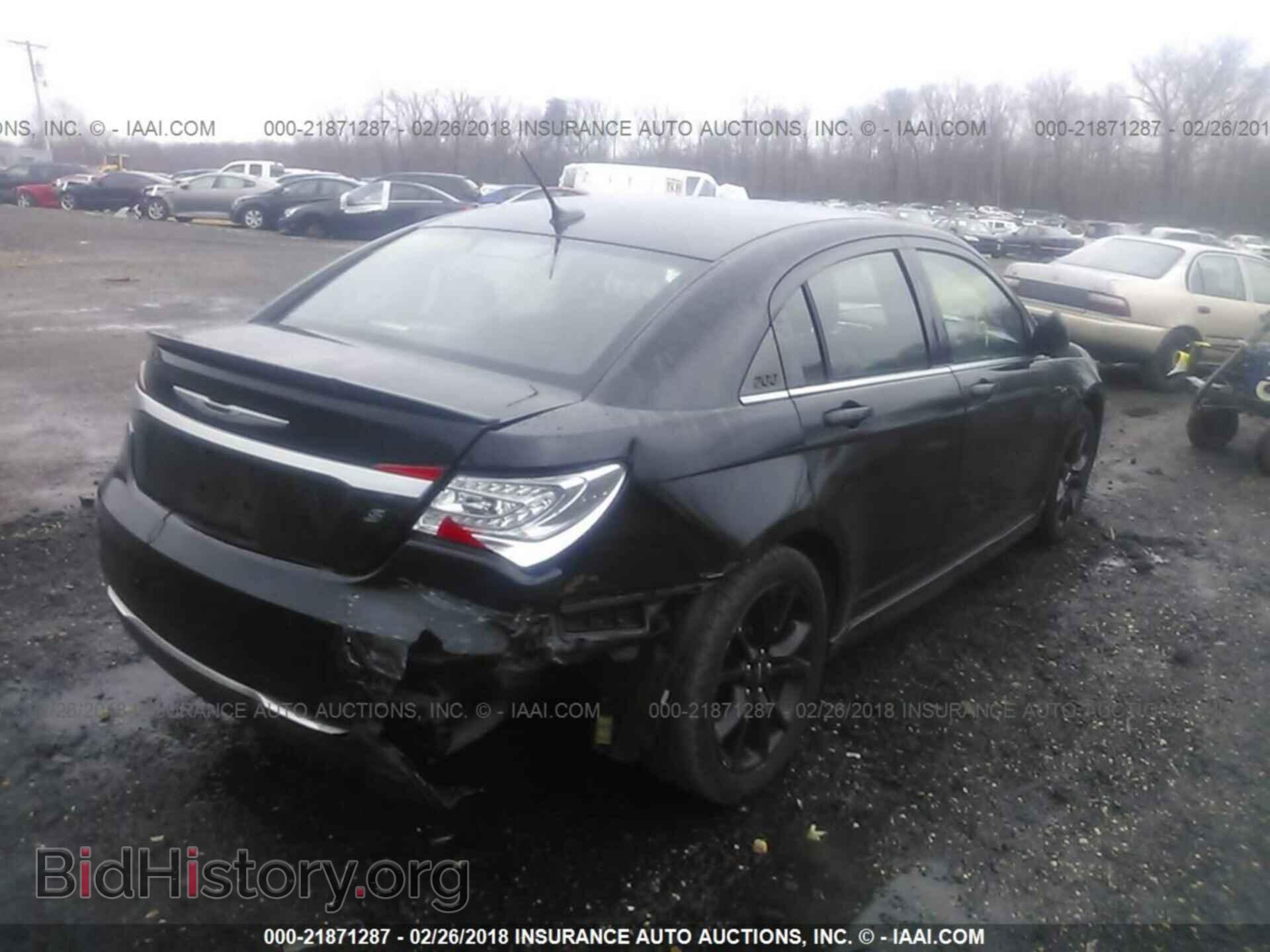 2014 Chrysler 200 - VIN: 1C3CCBCG1EN164641 - Фото 4
