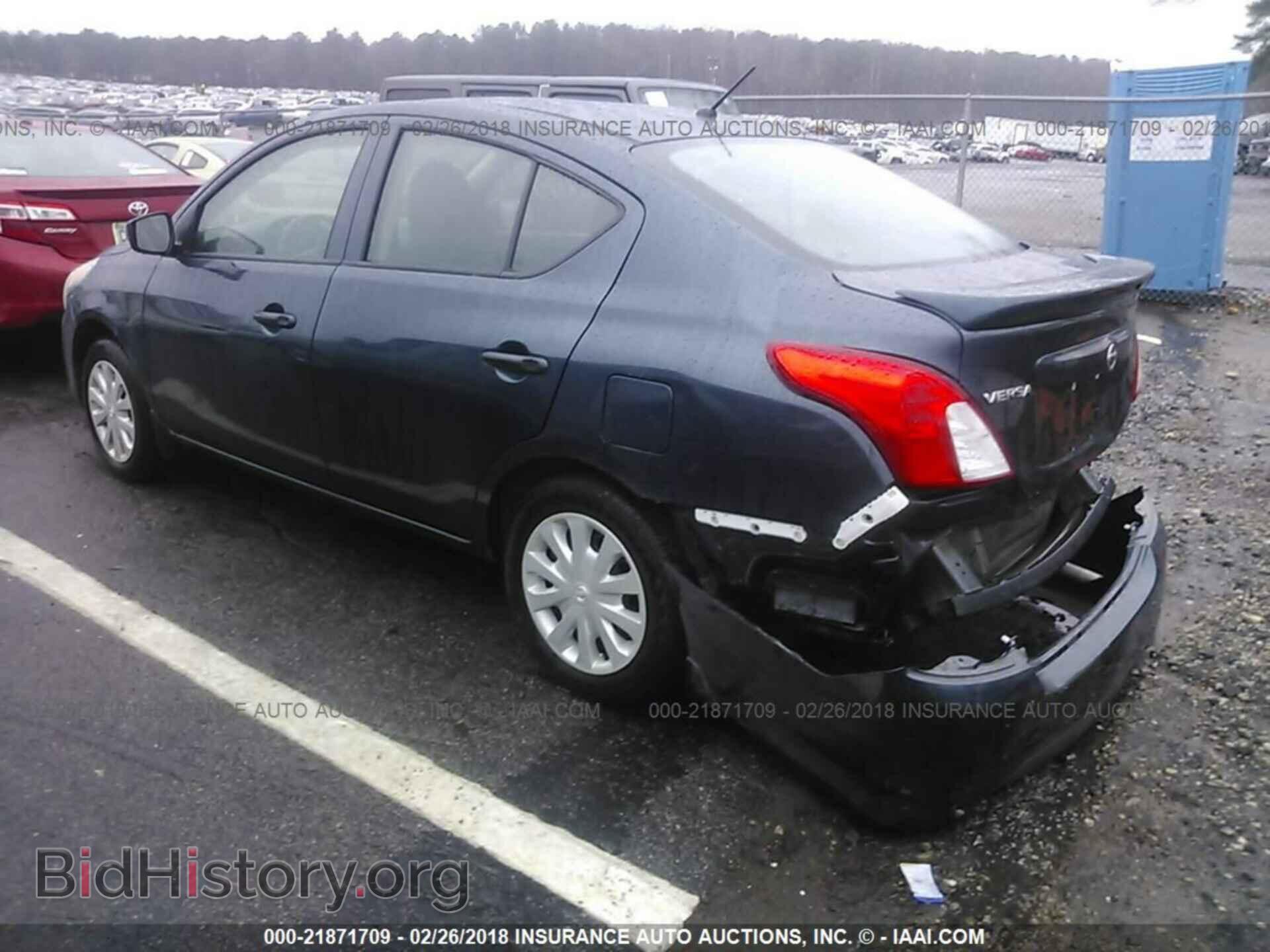 2017 Nissan Versa - VIN: 3N1CN7AP3HL902372 - Фото 3