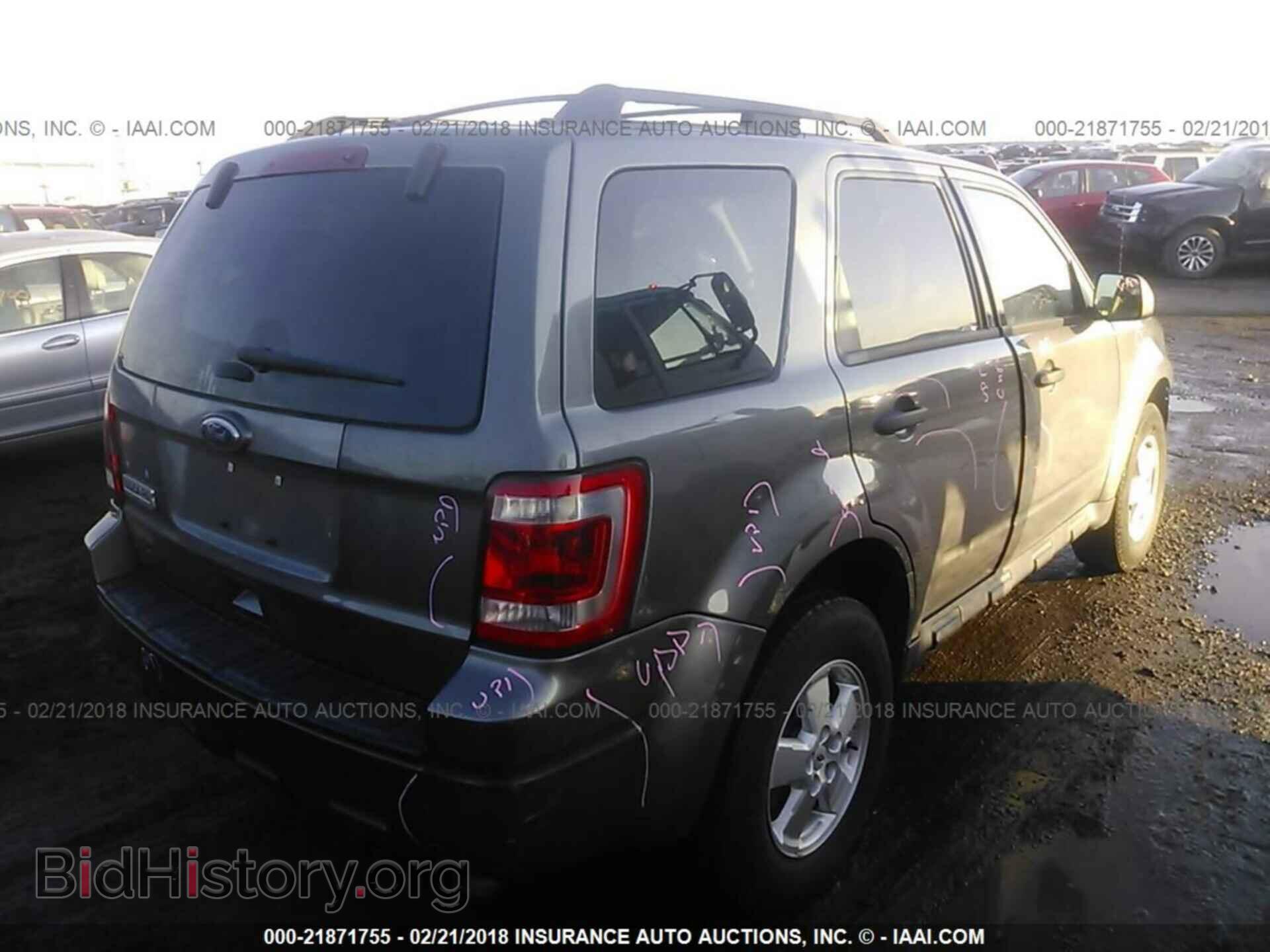 2012 Ford Escape - VIN: 1FMCU0C75CKB09164 - Фото 4