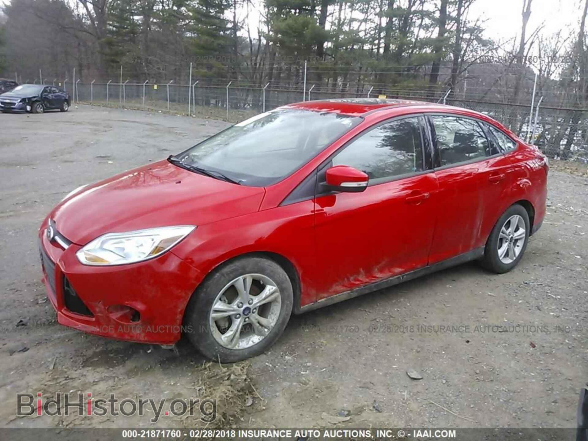 2014 Ford Focus - VIN: 1FADP3F26EL428450 - Фото 2