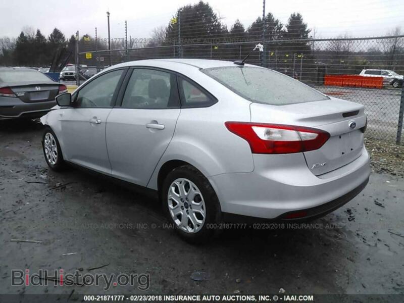 2012 Ford FOCUS (VIN 1FAHP3F24CL166300) — фото 3 из 10