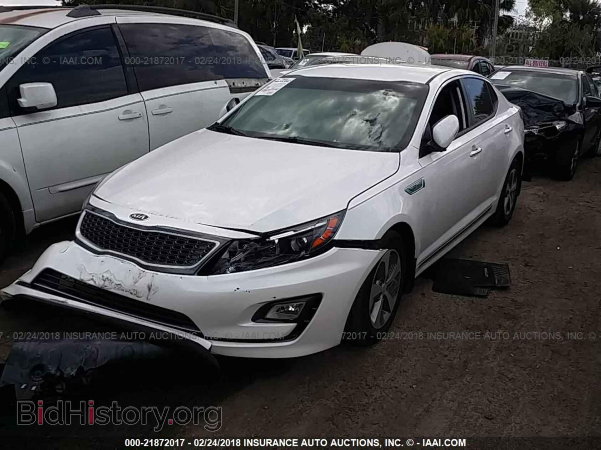 2016 Kia Optima - VIN: KNAGM4AD1G5095450 - Photo 2