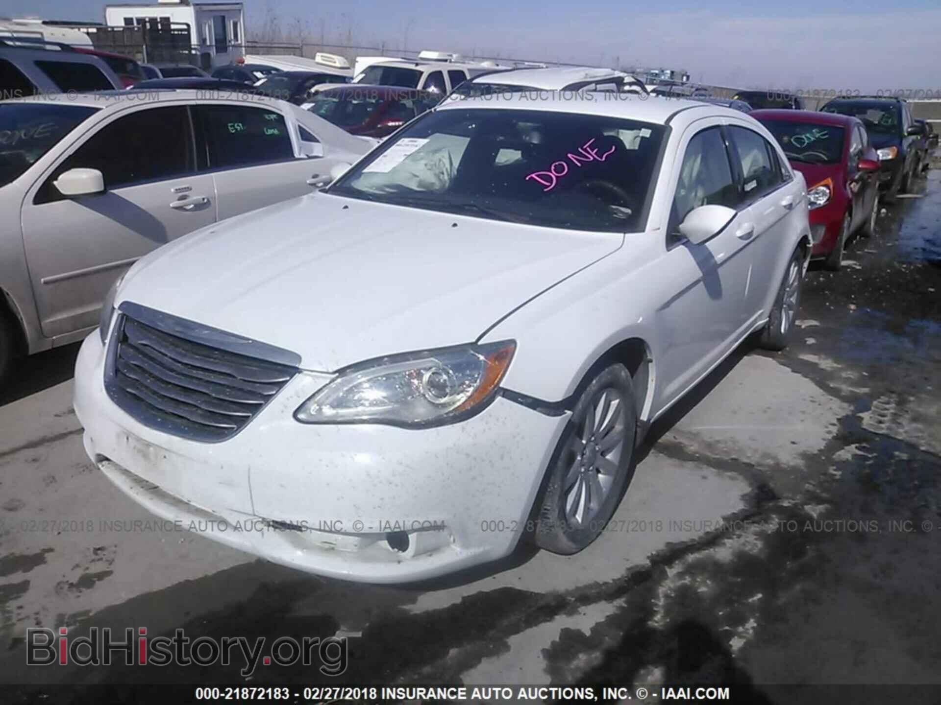 2013 Chrysler 200 - VIN: 1C3CCBBB6DN579071 - Photo 2