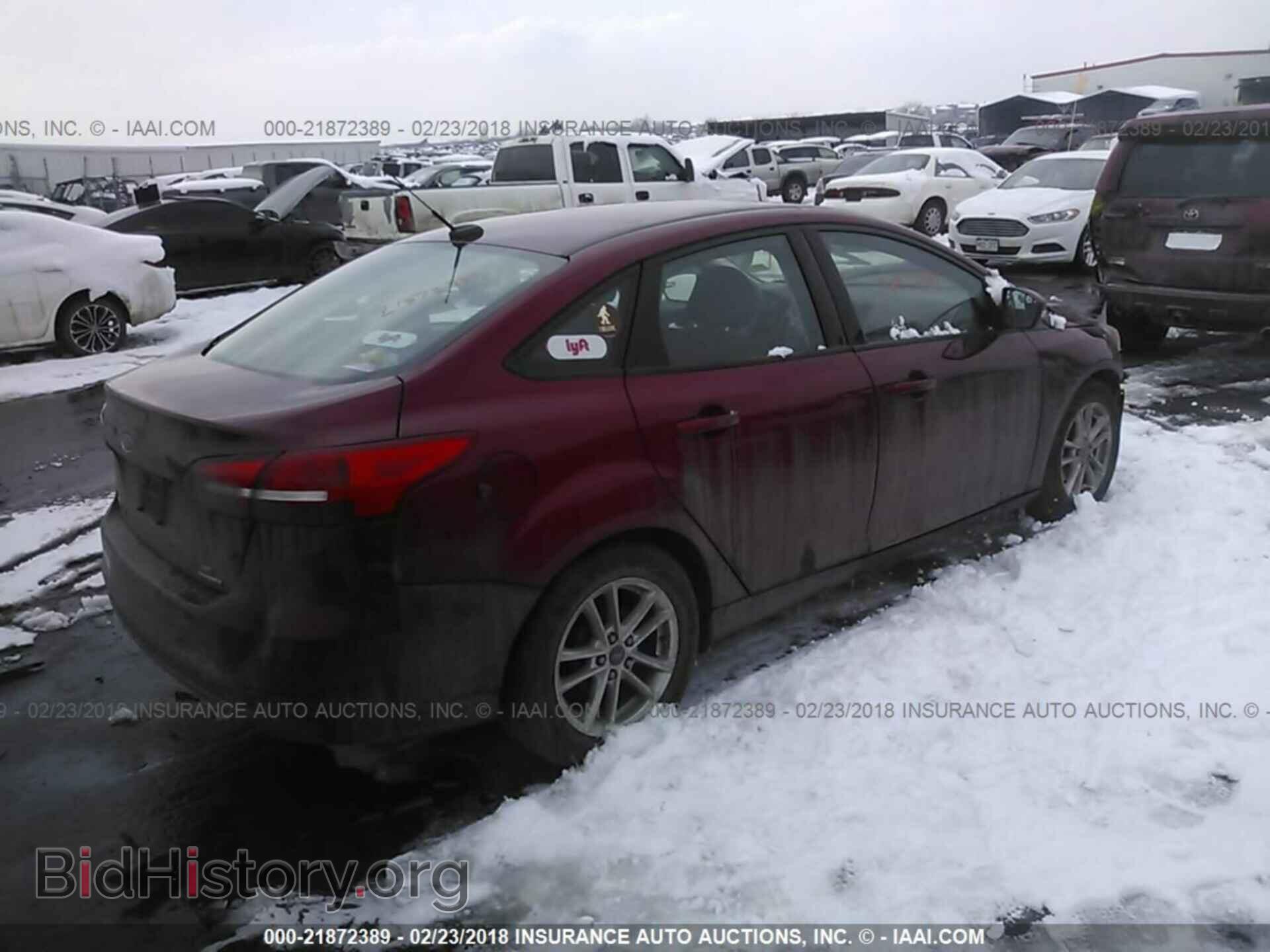 2016 Ford Focus - VIN: 1FADP3F20GL253647 - Photo 4