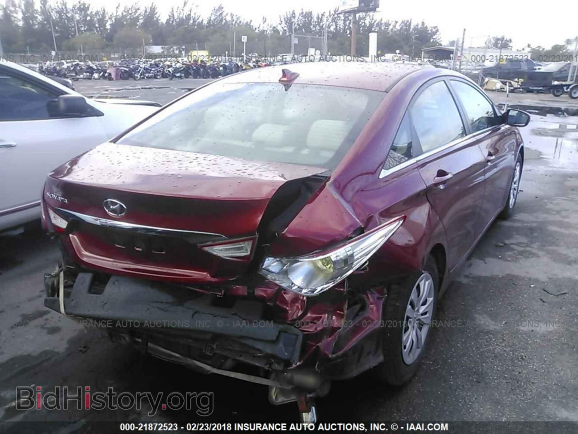 2012 Hyundai Sonata - VIN: 5NPEB4AC2CH319374 - Photo 4