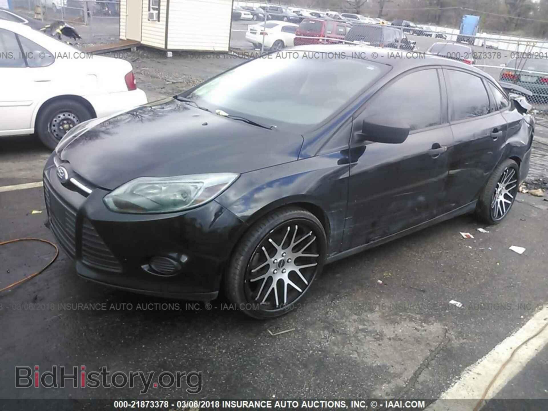 2012 Ford Focus - VIN: 1FAHP3E29CL276941 - Фото 2