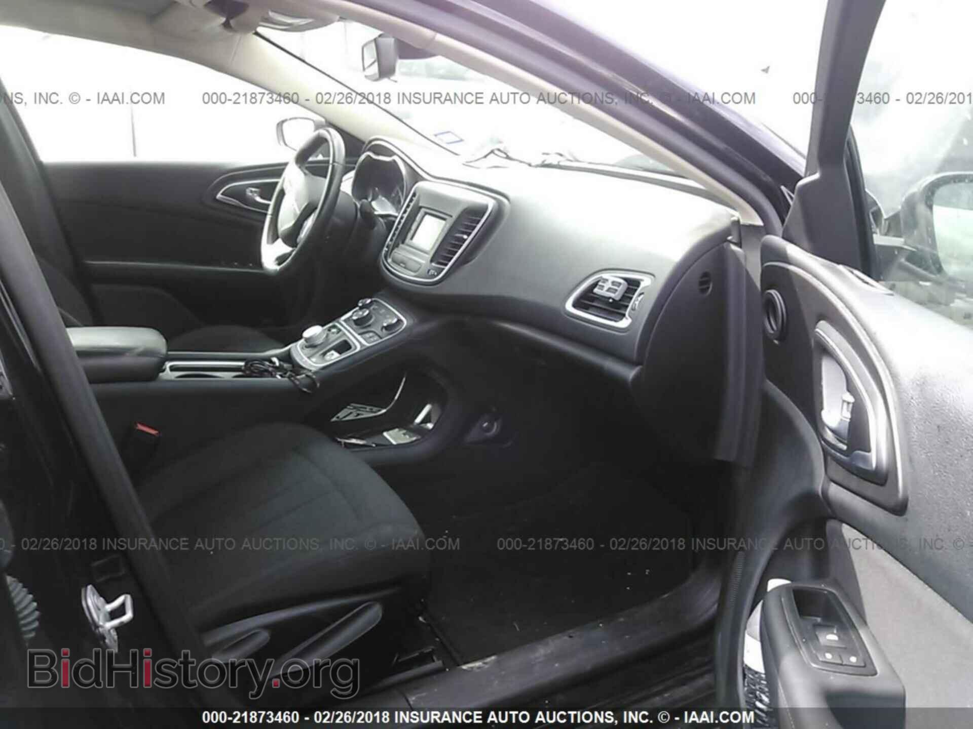 2016 Chrysler 200 - VIN: 1C3CCCFB6GN182223 - Photo 5