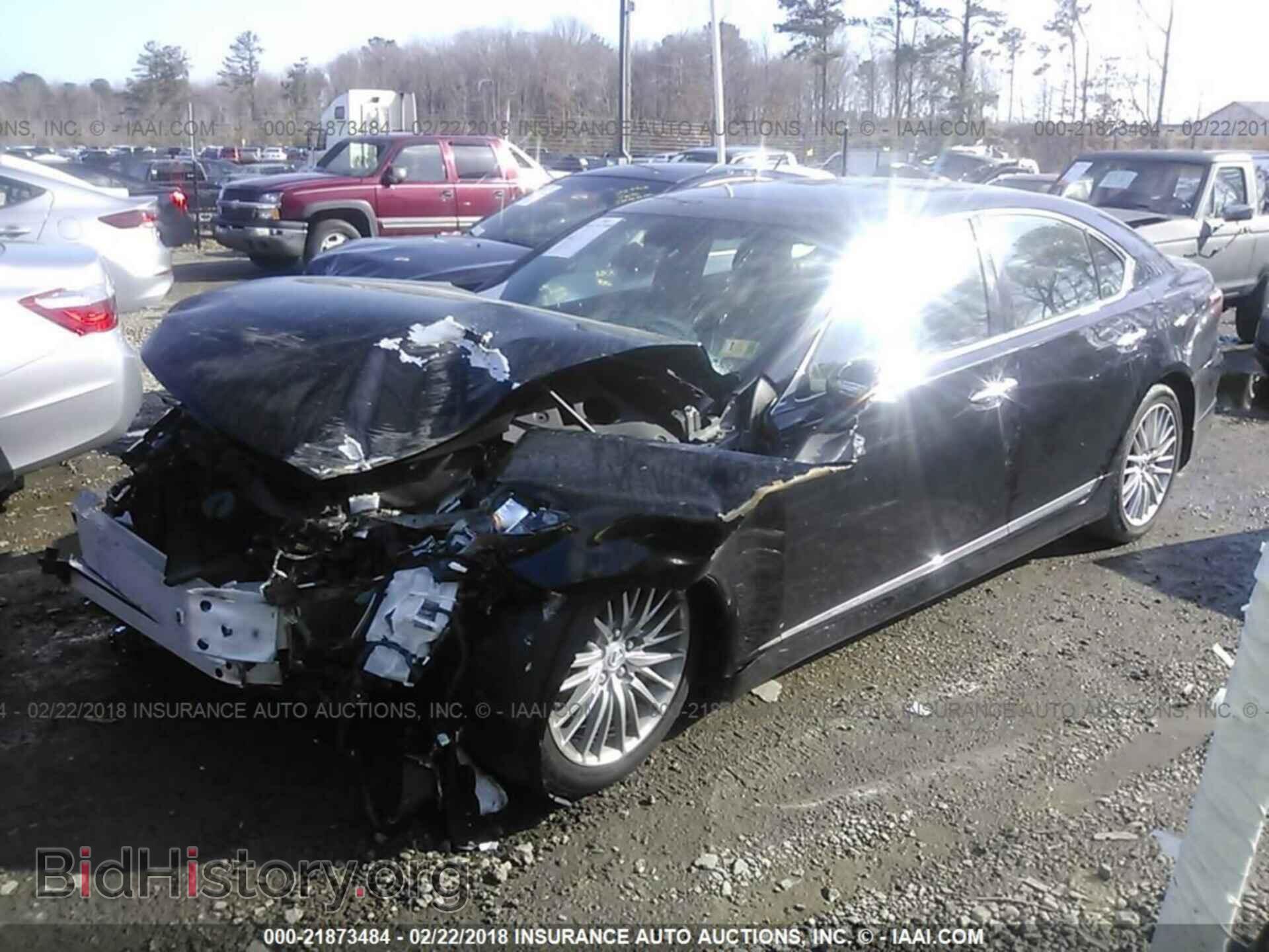 2012 Lexus Ls - VIN: JTHBL5EF0C5111065 - Photo 2