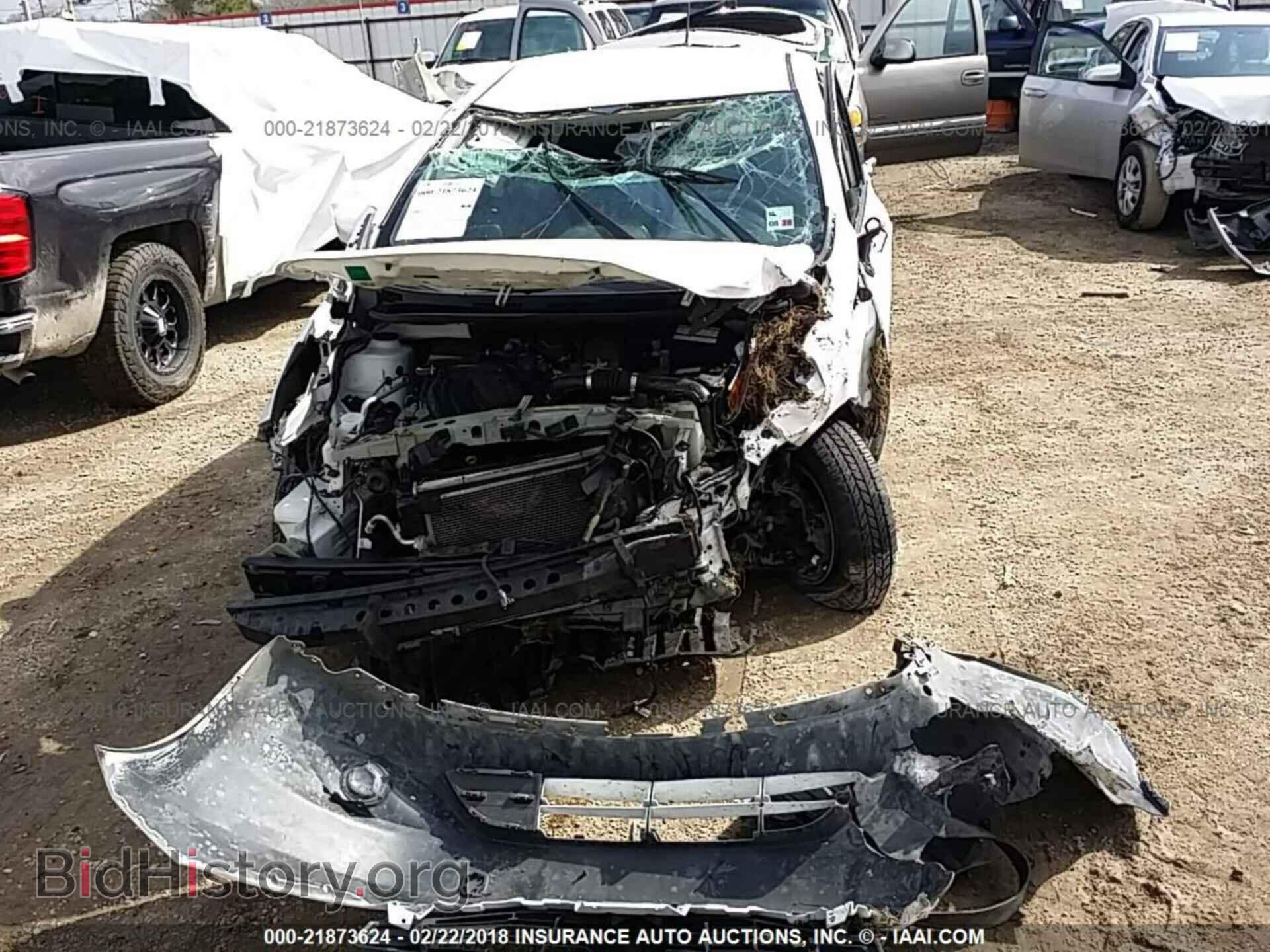 2016 Nissan Versa note - VIN: 3N1CE2CP6GL356830 - Photo 6