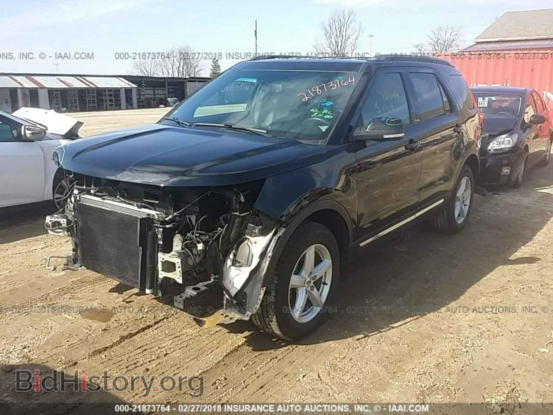 2016 Ford Explorer - VIN: 1FM5K8D84GGC84745 - Фото 2