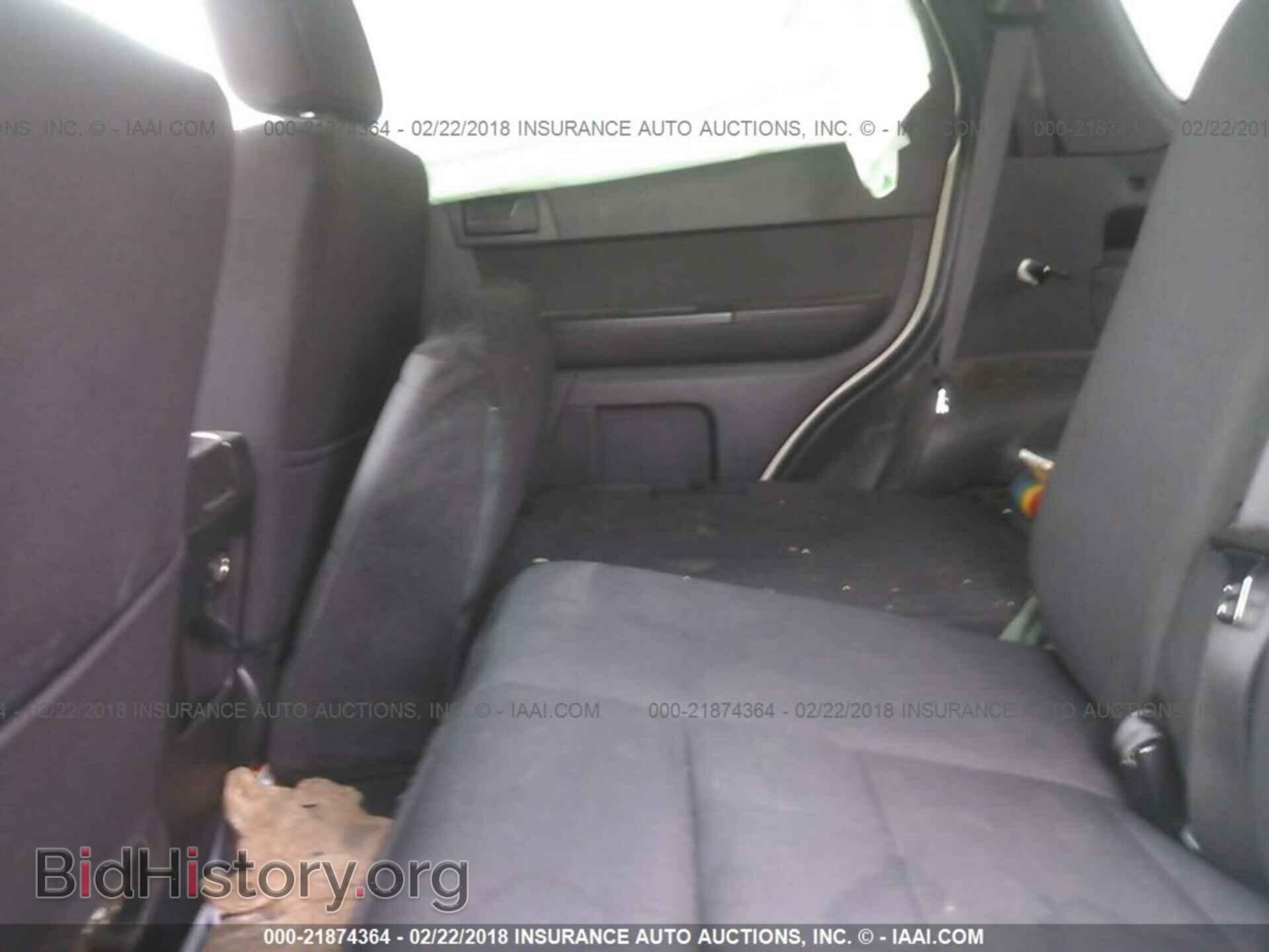 2011 Ford Escape - VIN: 1FMCU0D73BKB47375 - Photo 8