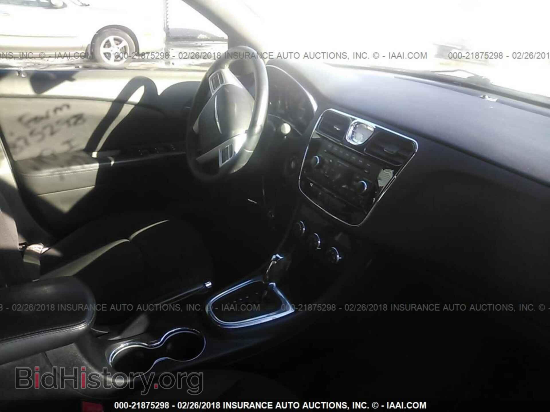 2013 Chrysler 200 - VIN: 1C3CCBBG5DN704105 - Фото 5