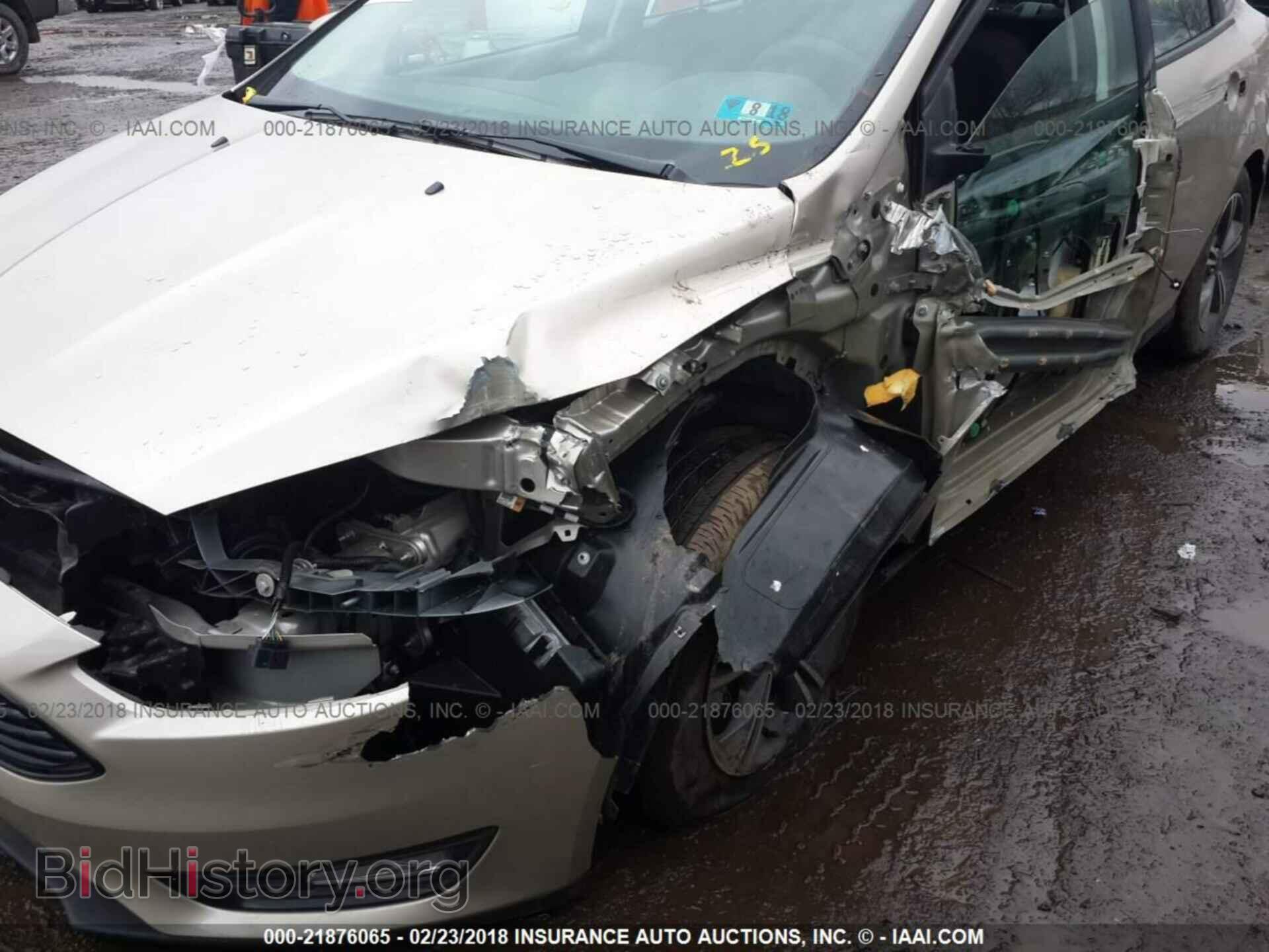 2017 Ford Focus - VIN: 1FADP3FE3HL313013 - Photo 6